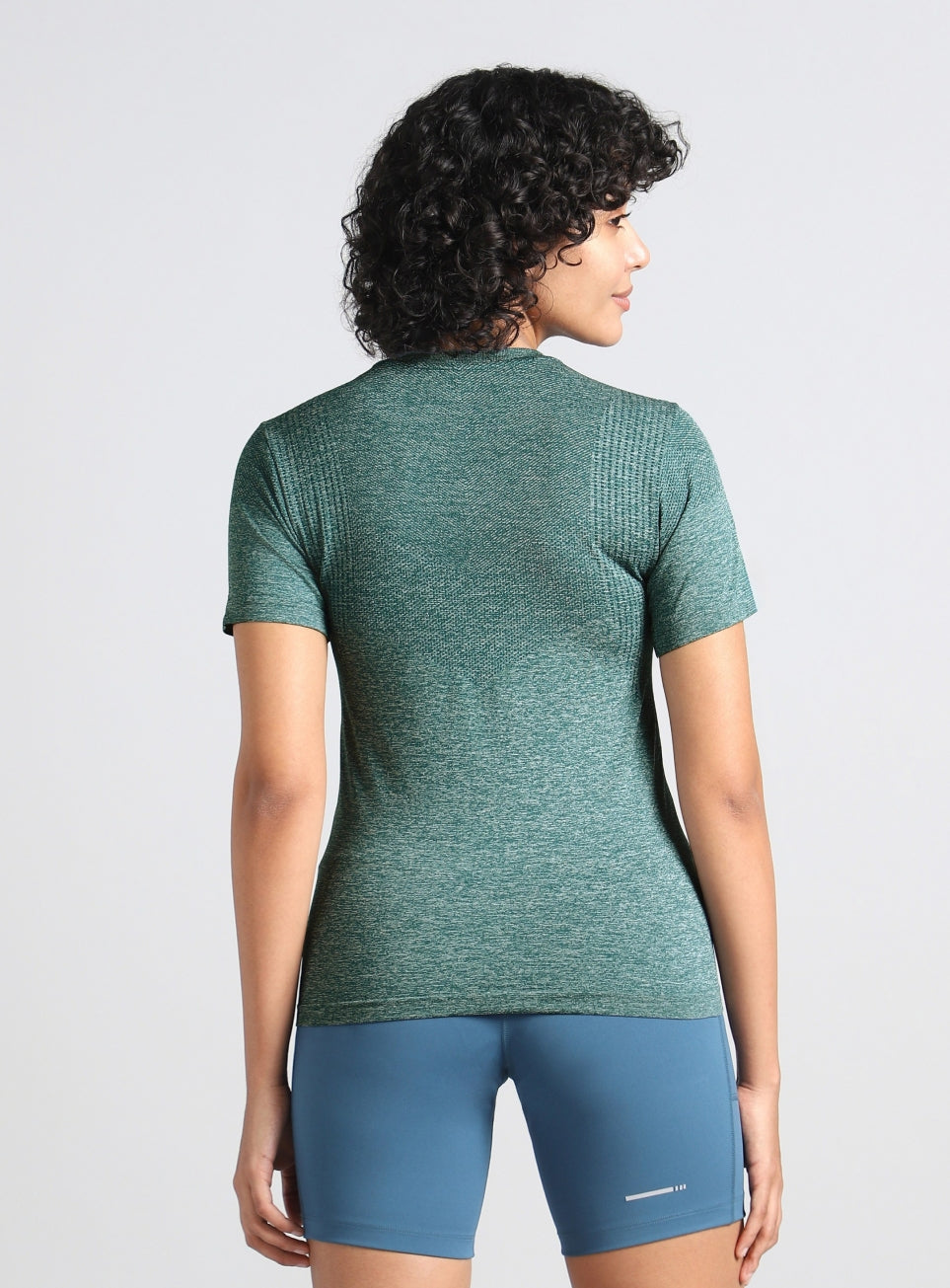Women's Green Contour Training Slim Fit Seamless T-shirt