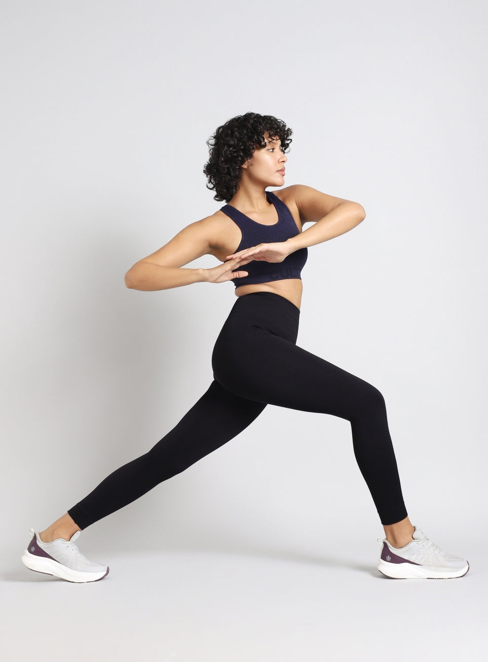 Women's Black Swift Form Seamless Tights