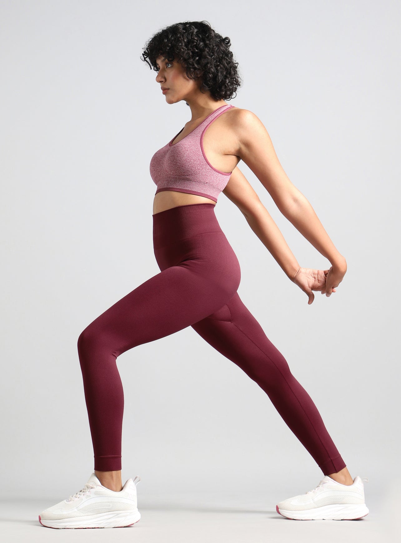 Women's Maroon Swift Form Seamless Tights