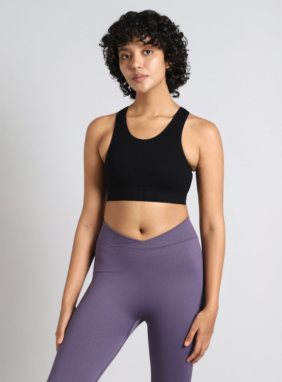 Women's Black Medium Support Seamless Reversible Bra
