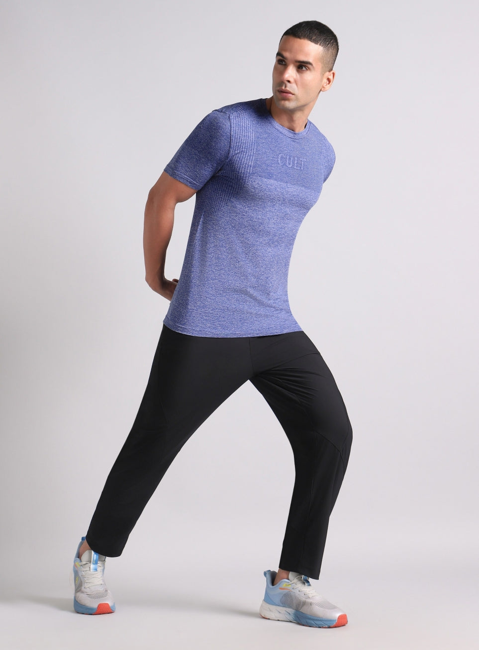 Men's Blue Training Essential Slim Fit Seamless T-shirt