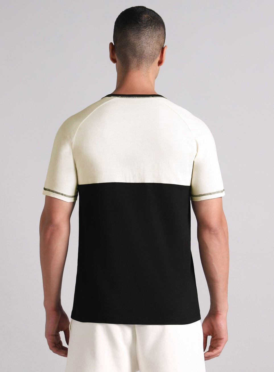 Men's Colourblock V-Man Cult Graphic T-shirt
