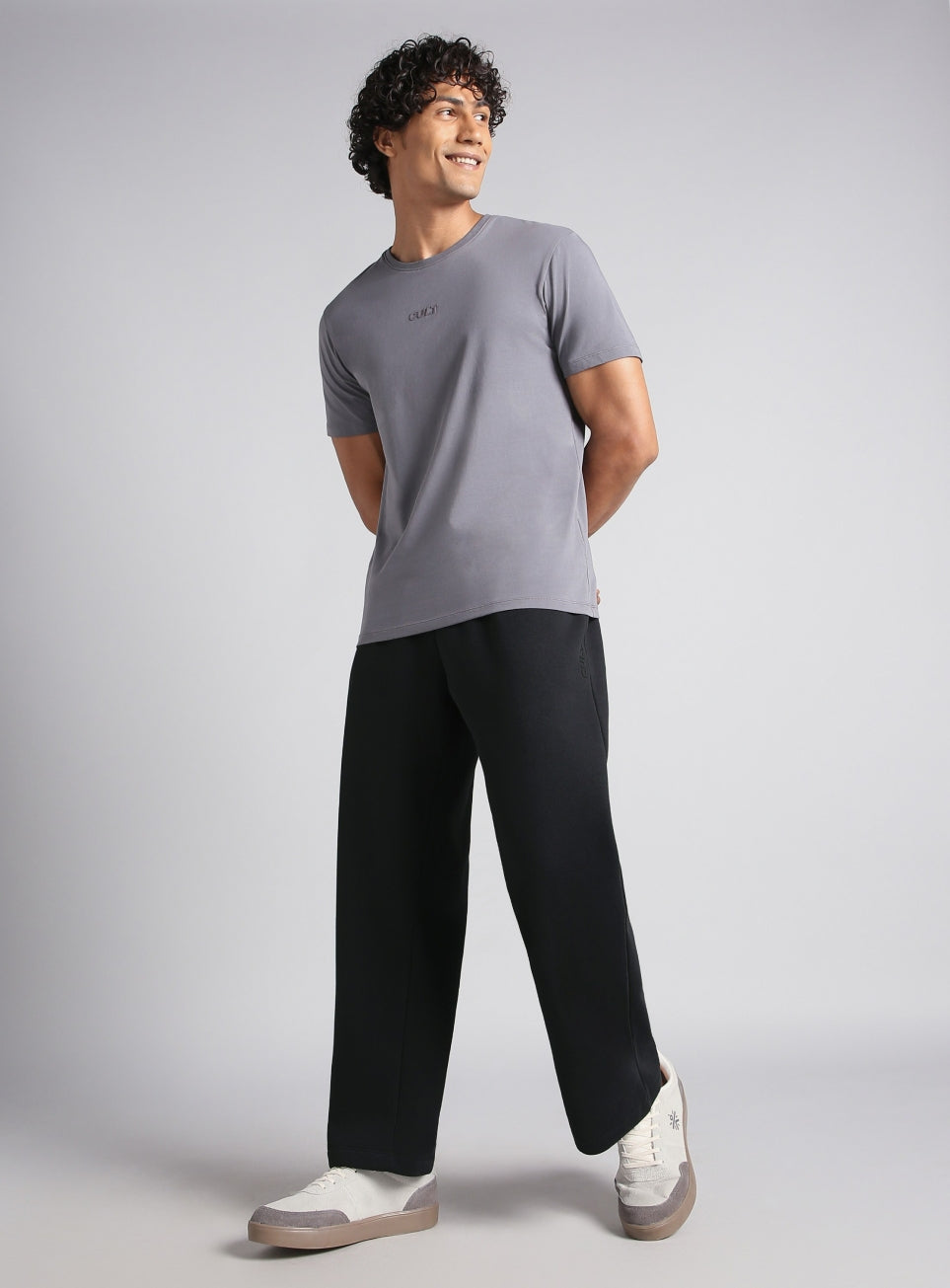 Men's Black Luxe Fleece Relaxed Fit Trackpants