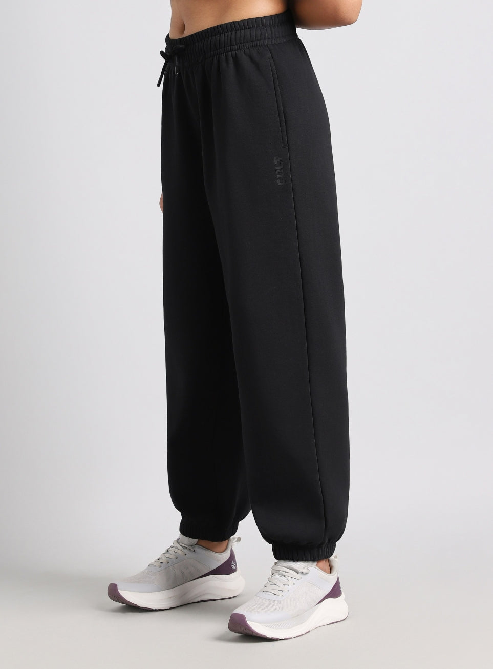 Women's Black Luxe Fleece Relaxed Fit Joggers