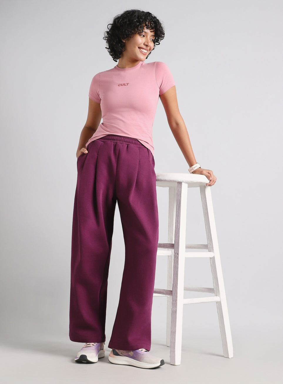 Women's Plum Motion Lab Pleated Loose Fit Trackpants