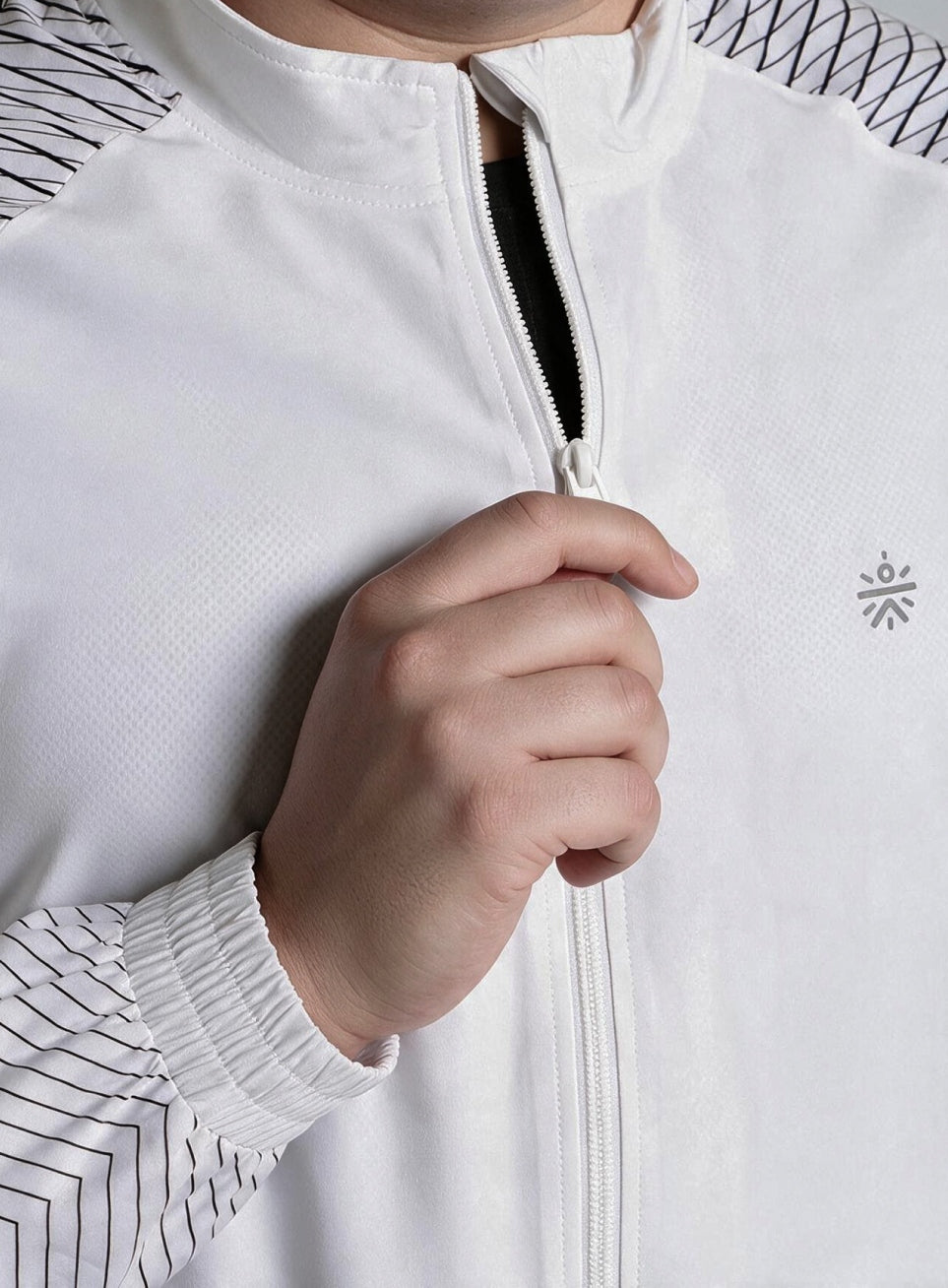 Men's White Day Run Essential Plus Size Jacket