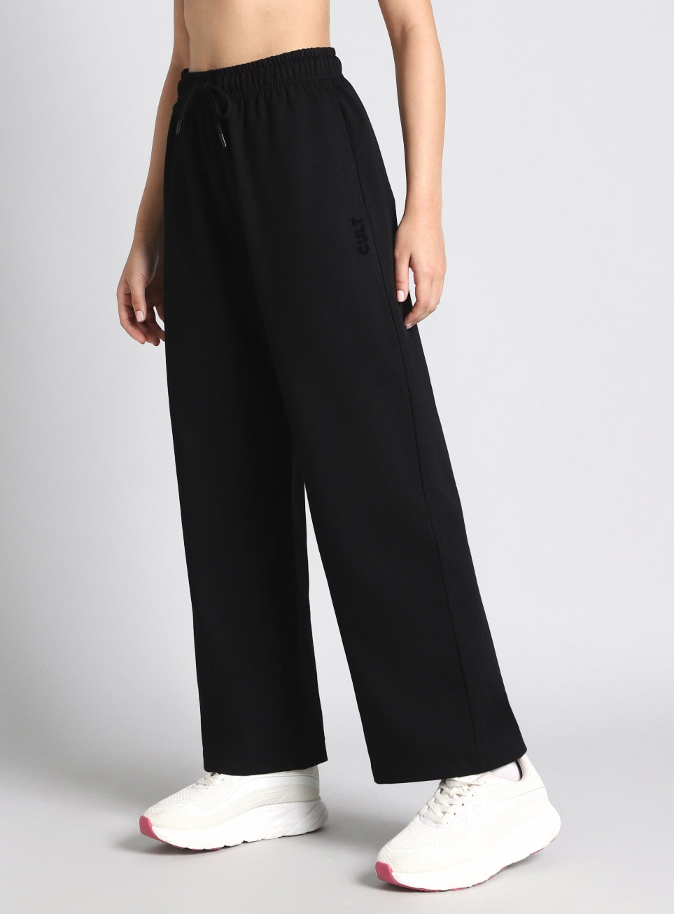 Women's Black Luxe Fleece Relxed Fit Sweat Trackpants
