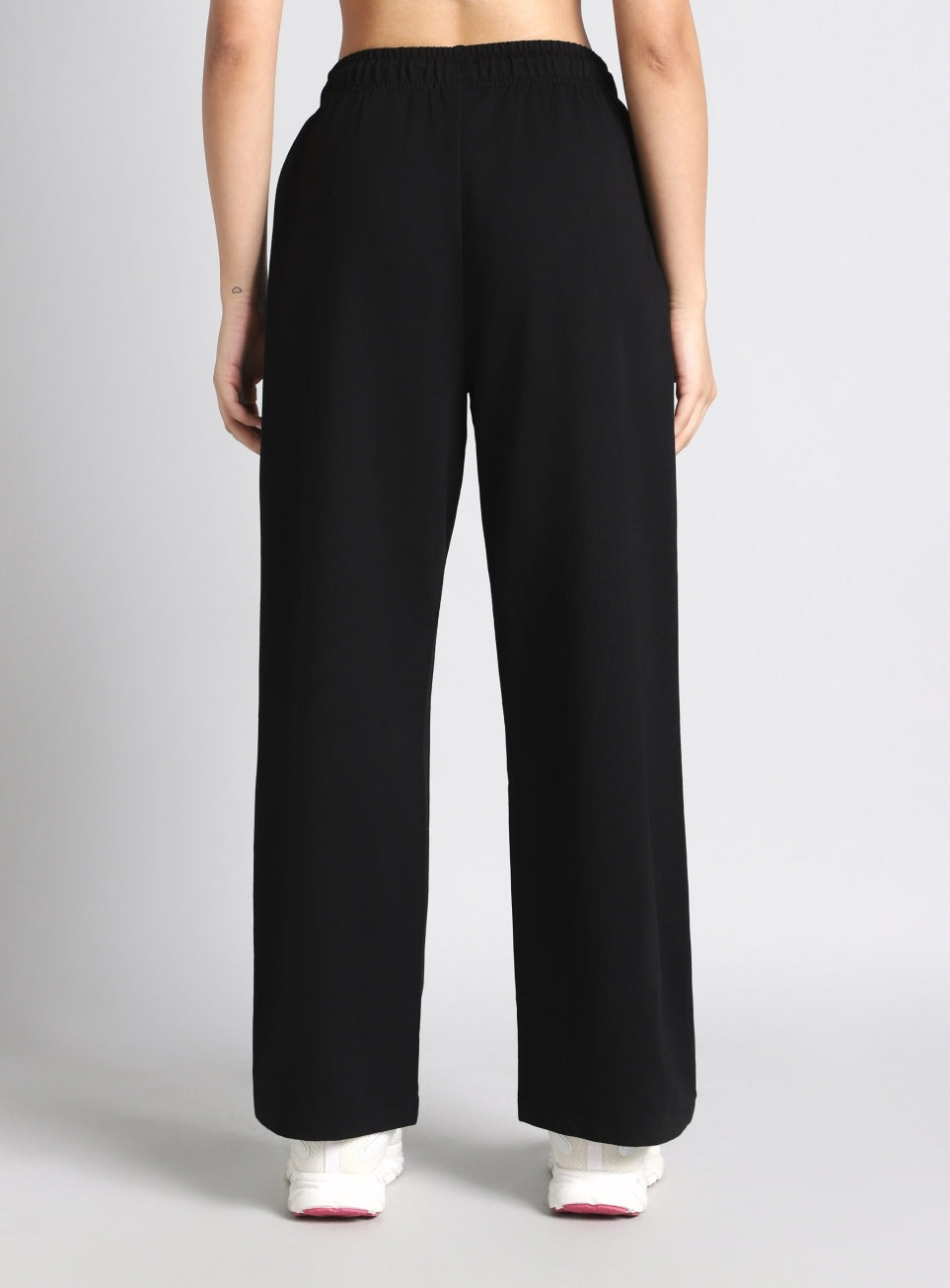 Women's Black Luxe Fleece Relxed Fit Sweat Trackpants
