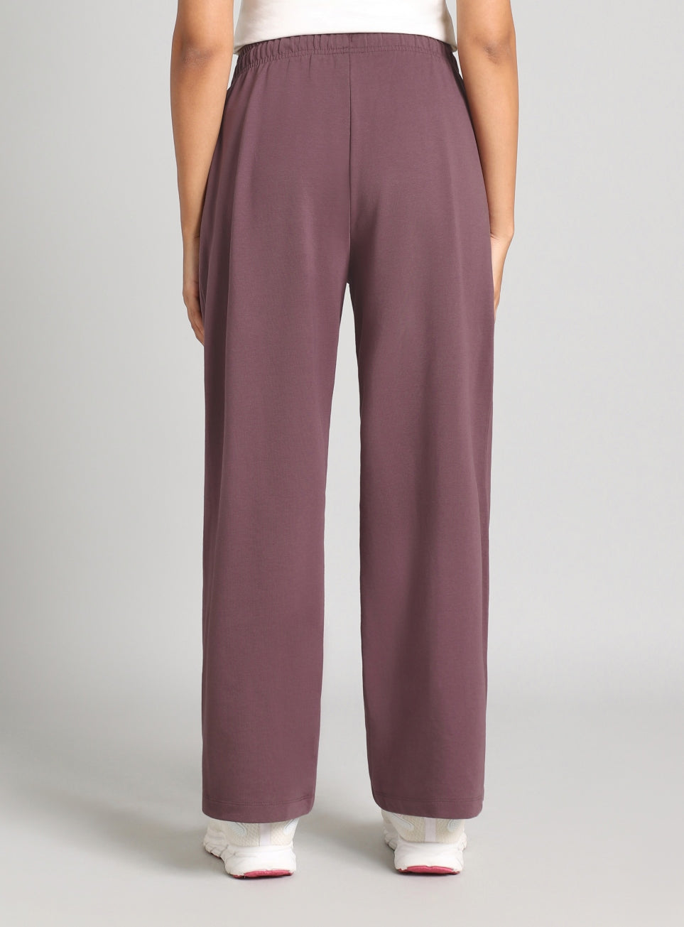 Women's Plum Luxe Fleece Relxed Fit Sweat Trackpants
