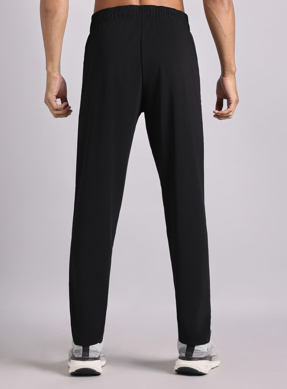 Men's Black Training Essential Trackpant