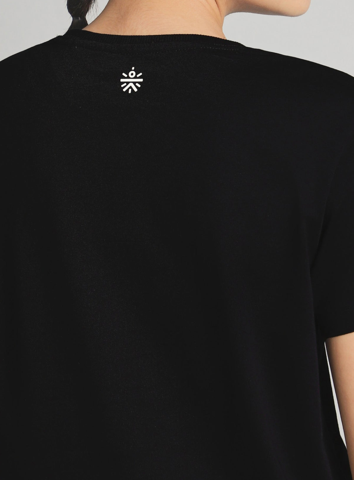 Women's Black Flow Graphic T-shirt