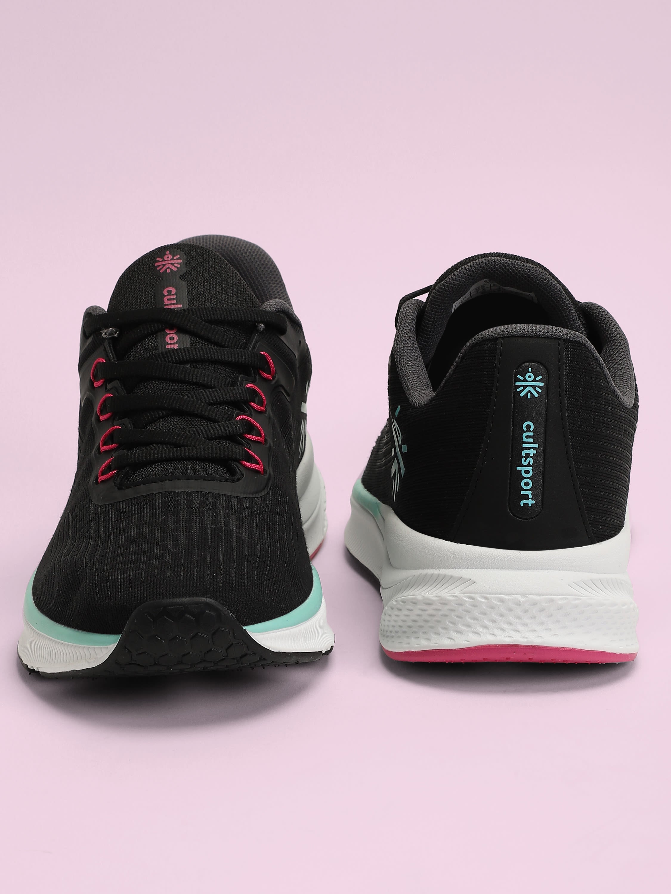 cult Thunderbird Women Running Shoes - Black