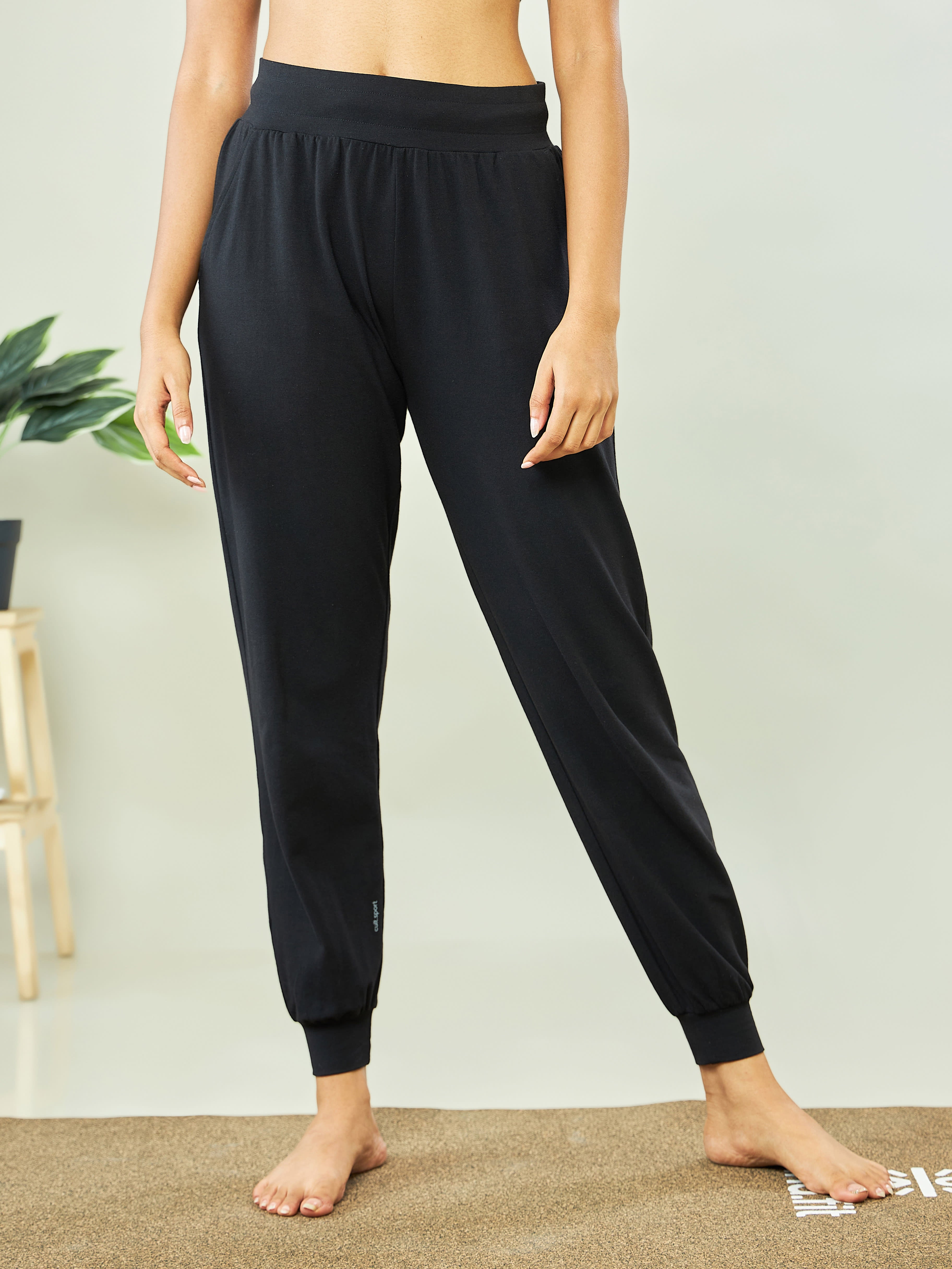 Solid Active Joggers with Pockets