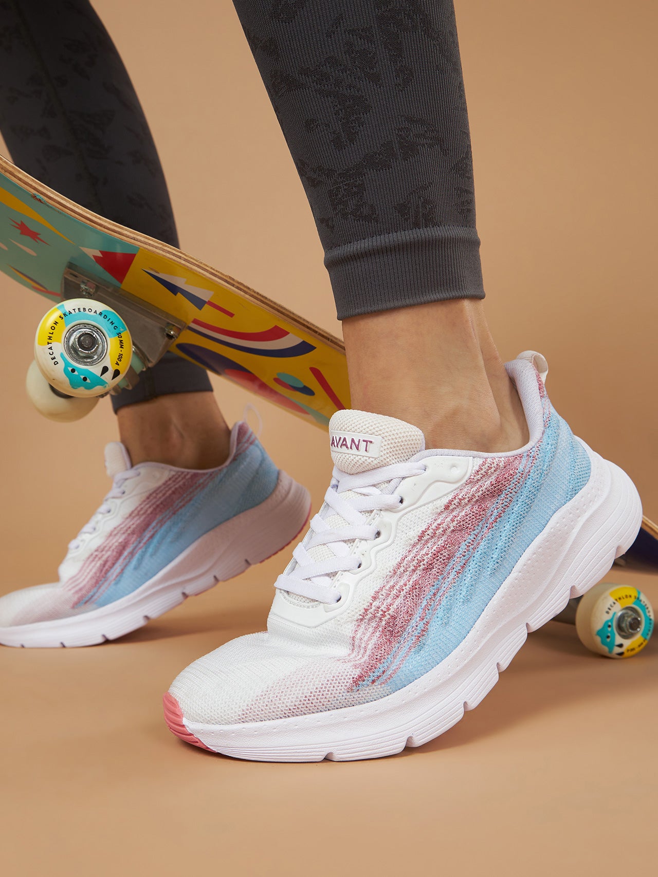 Avant Women's Turbulent Running shoes-White / Blue