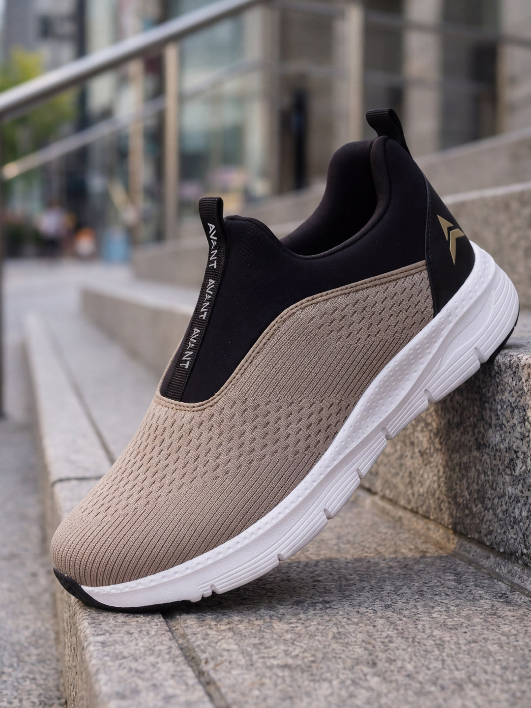 Avant Men's Sigma Slip-On Walking Shoes - Tan Brown