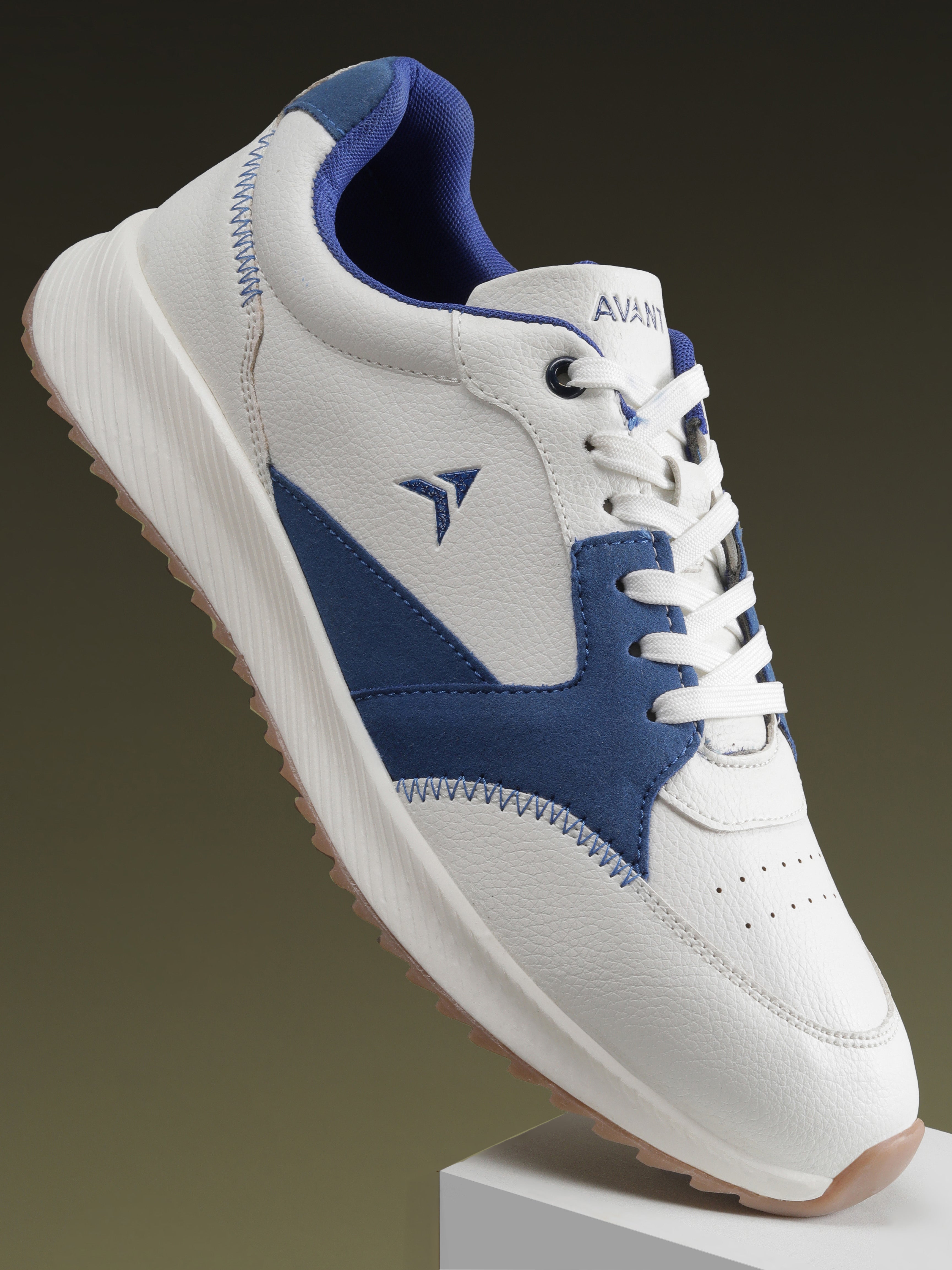 Avant Men's MotionCore Running Shoes - White/Royal Blue