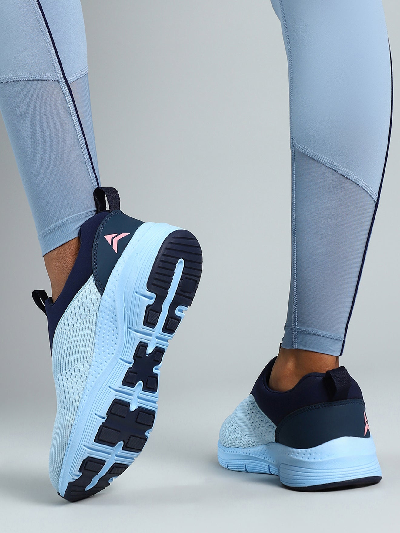 Avant Women's Celessa Walking Shoes - Ice Blue