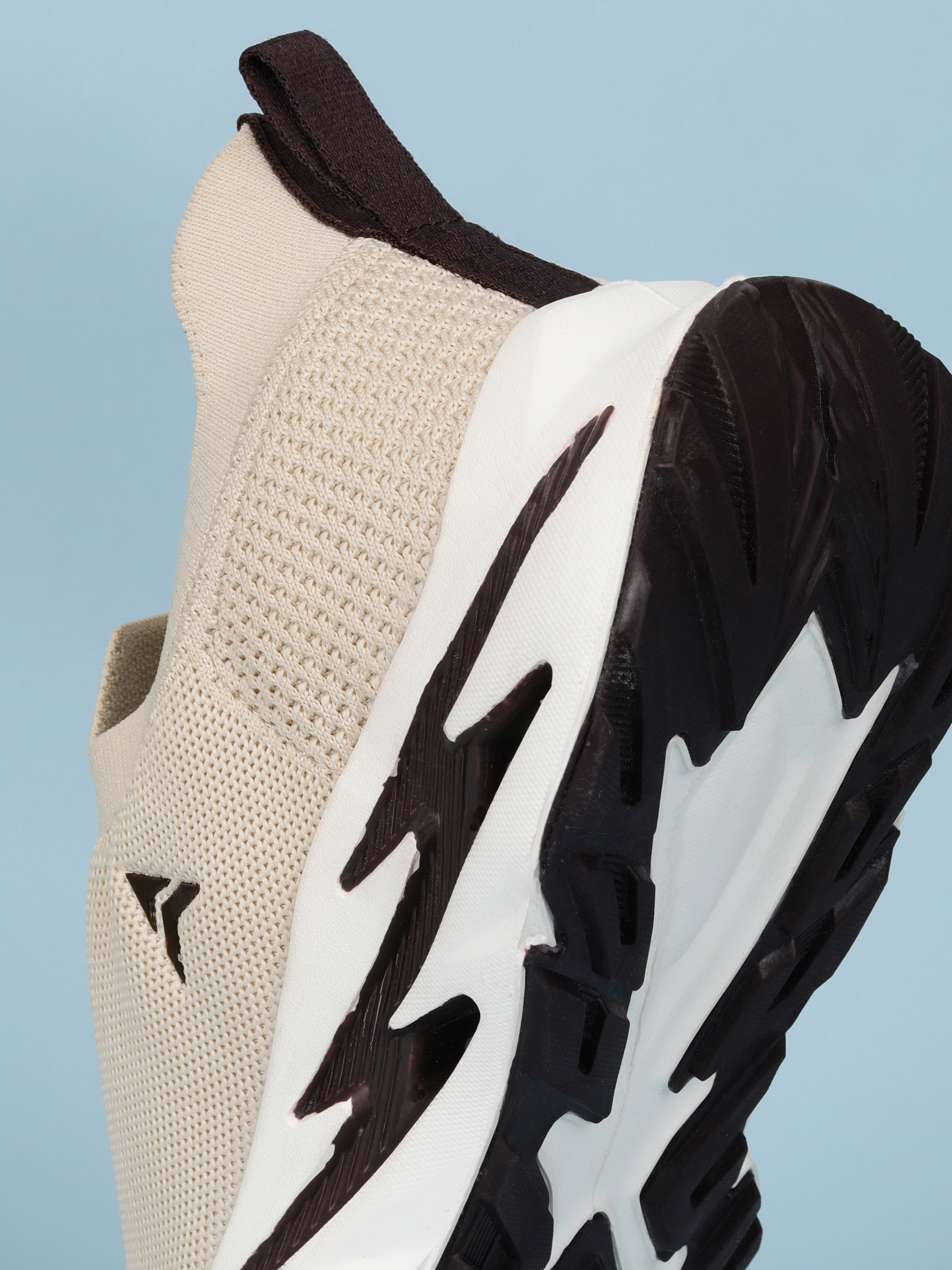 Avant Men's Axen Walking Shoes - Beige