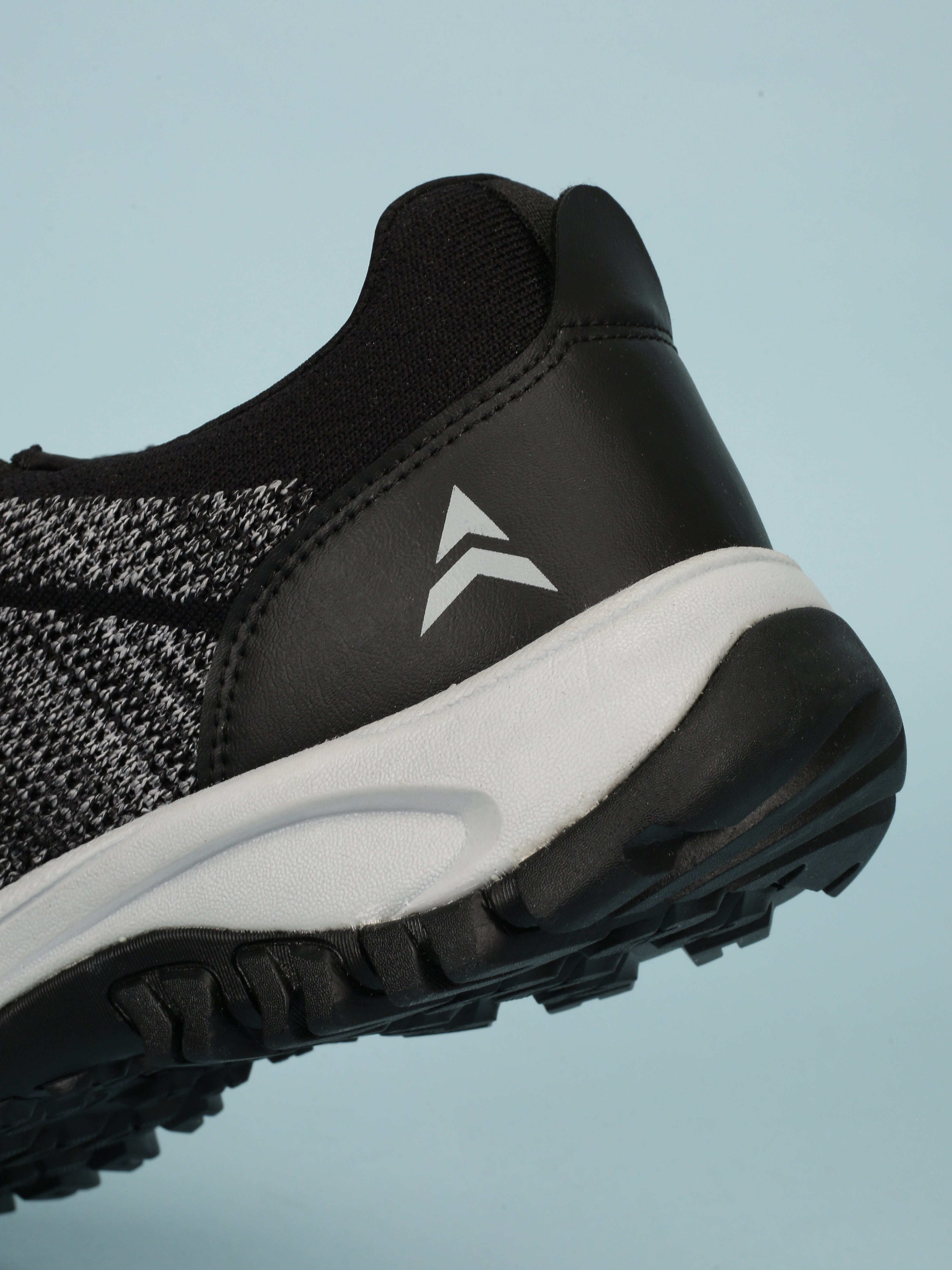 Avant Men’s EasyGlide Slip-on Walking Shoes - Black