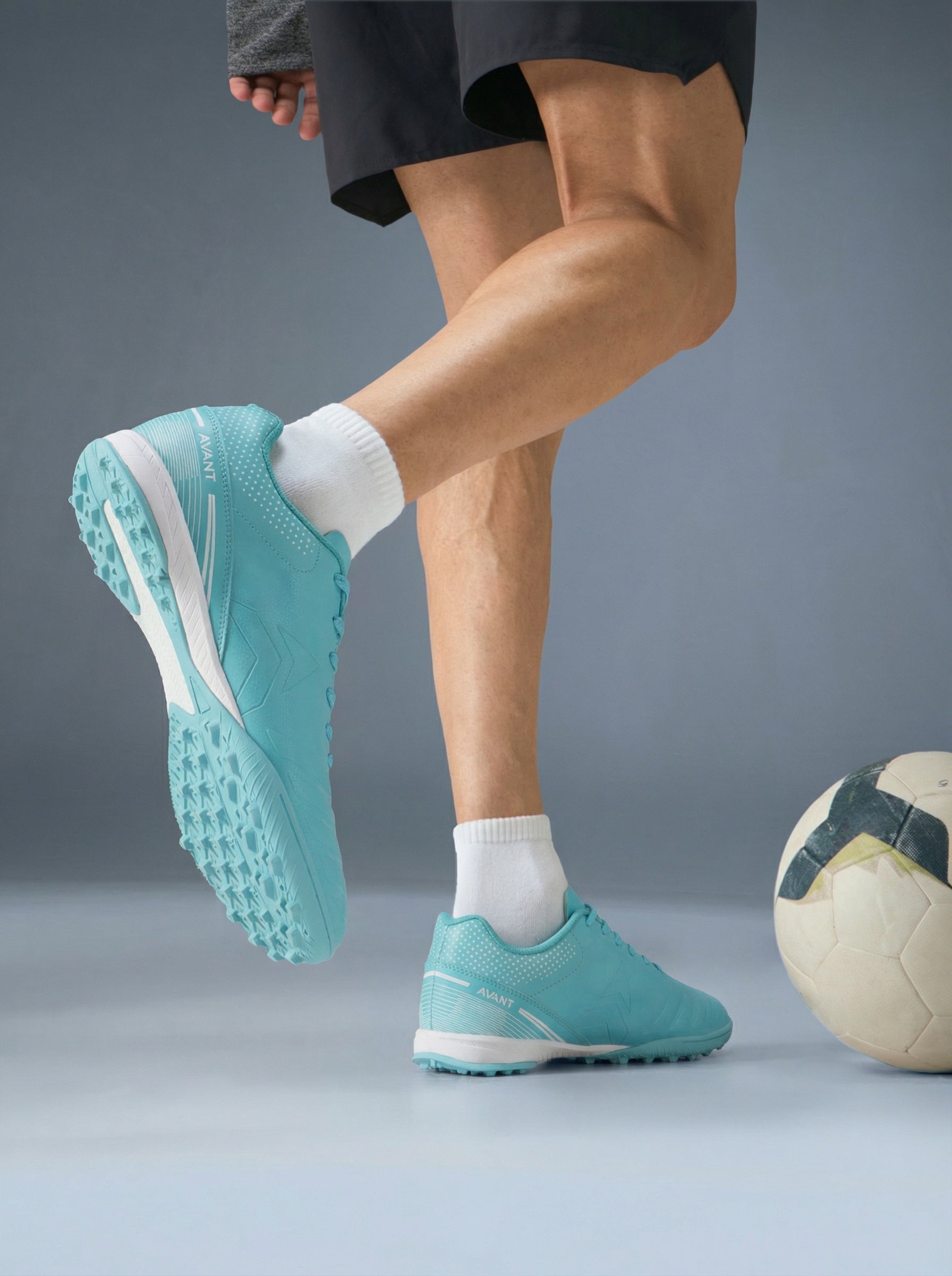 Avant Men's EdgeBlaze Football Shoes - Sky Blue