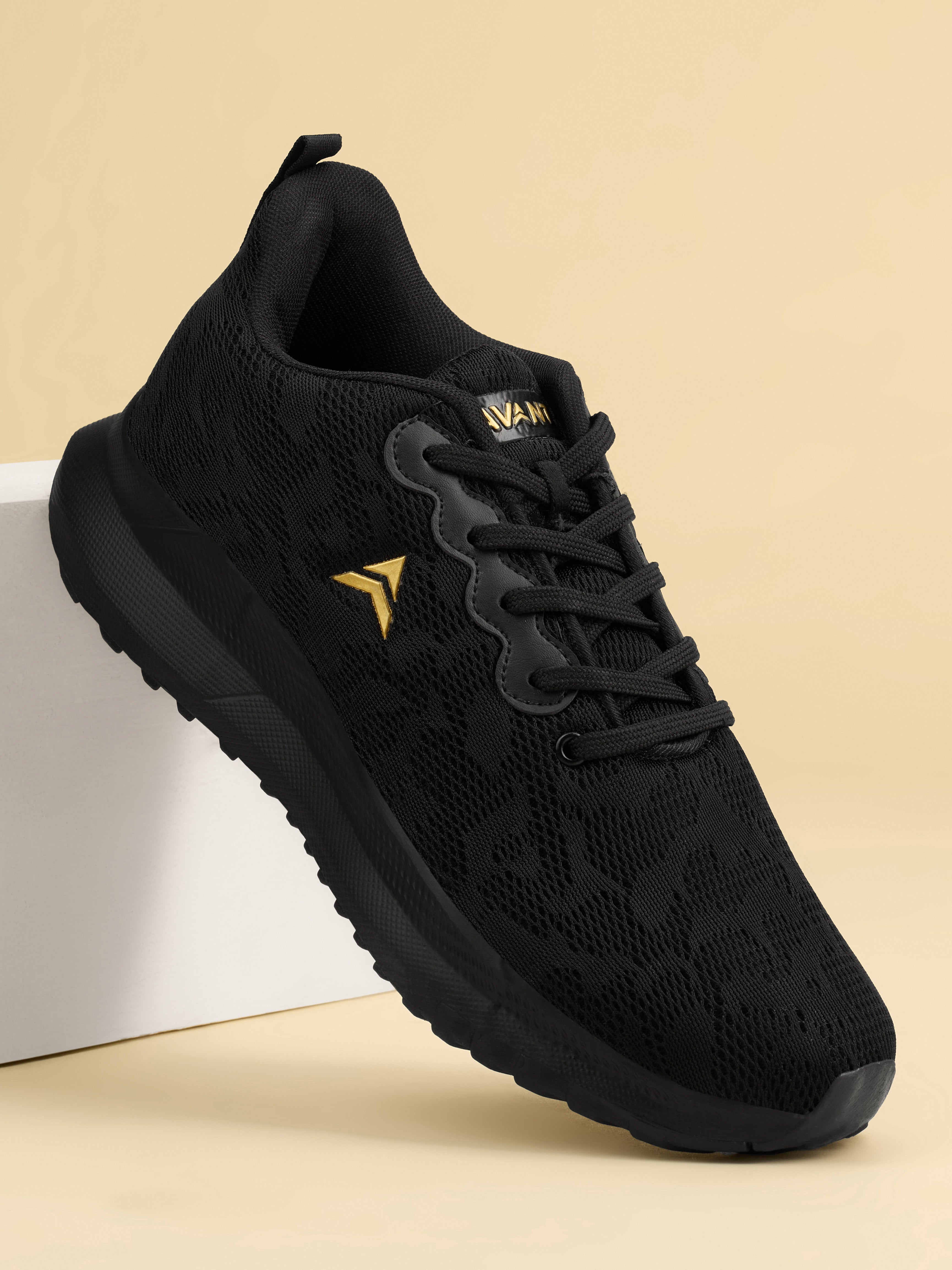 Avant Men's VoltRun Running Shoes - Black