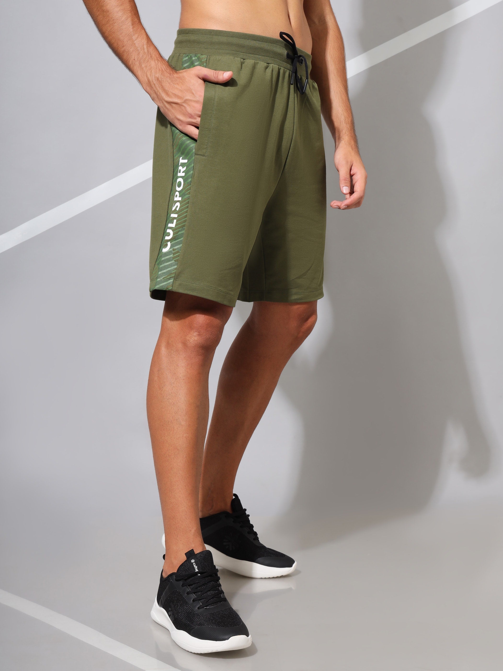 Shorts - POLY SQUARE