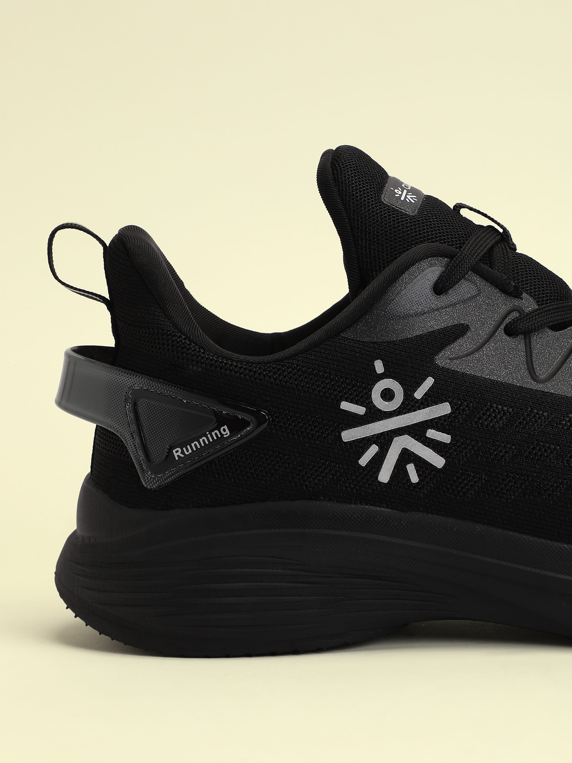 cult Active Men Running Shoes - Black