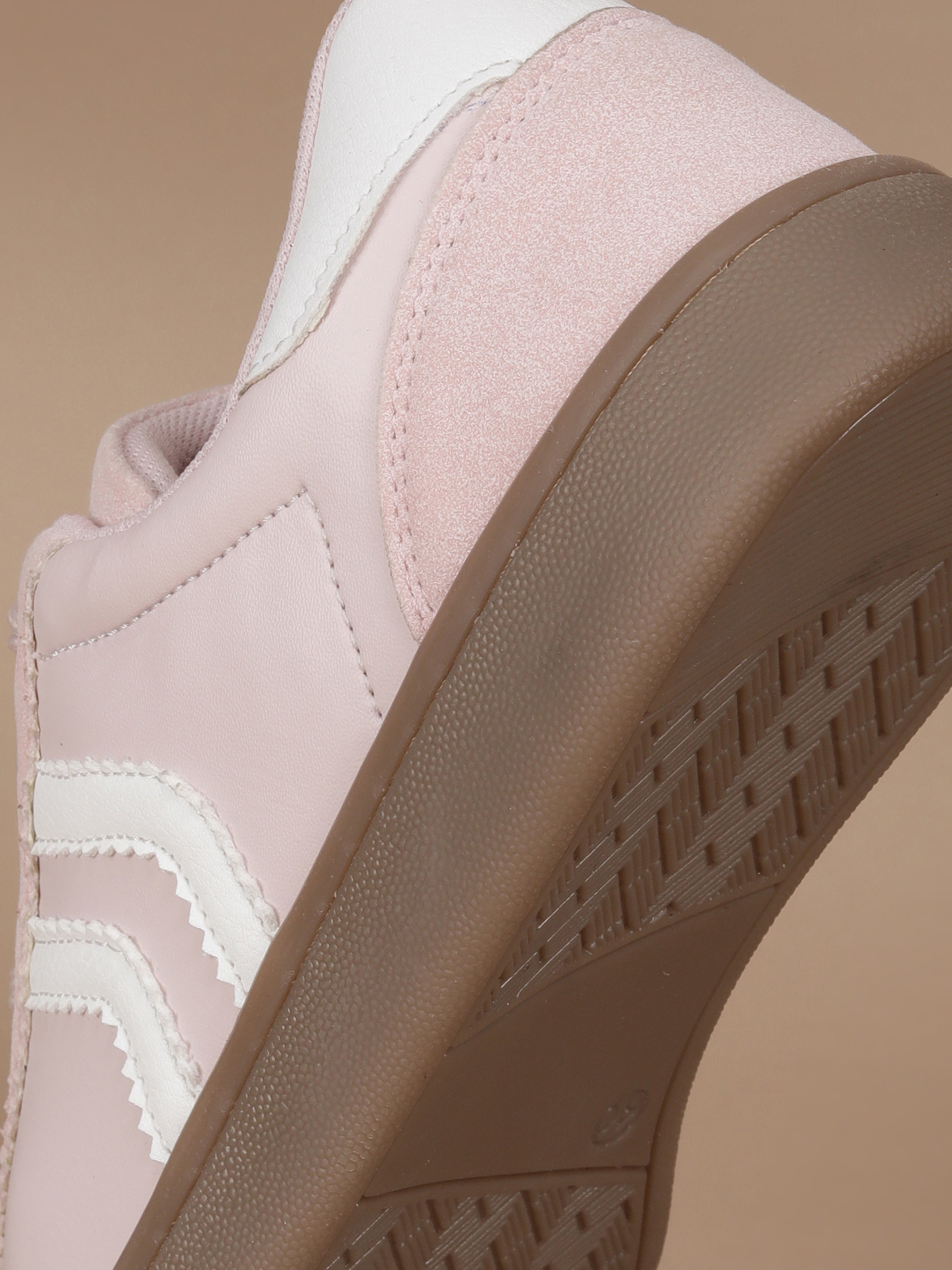 Avant Women's Era Sneakers - Peach