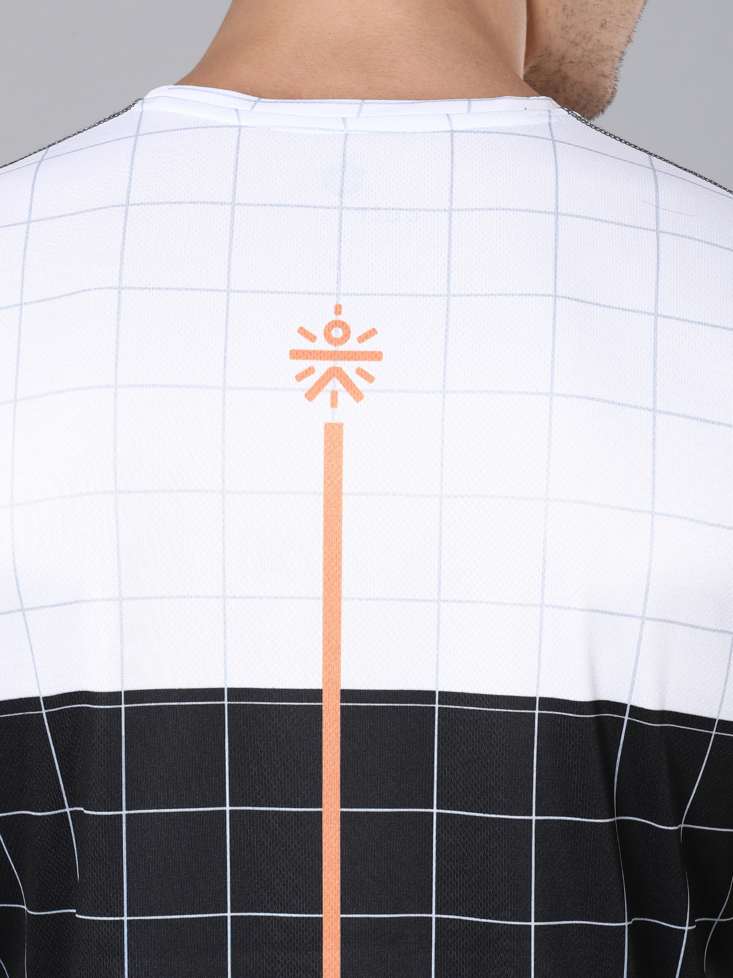 Signature Grid White Black Workout Tee