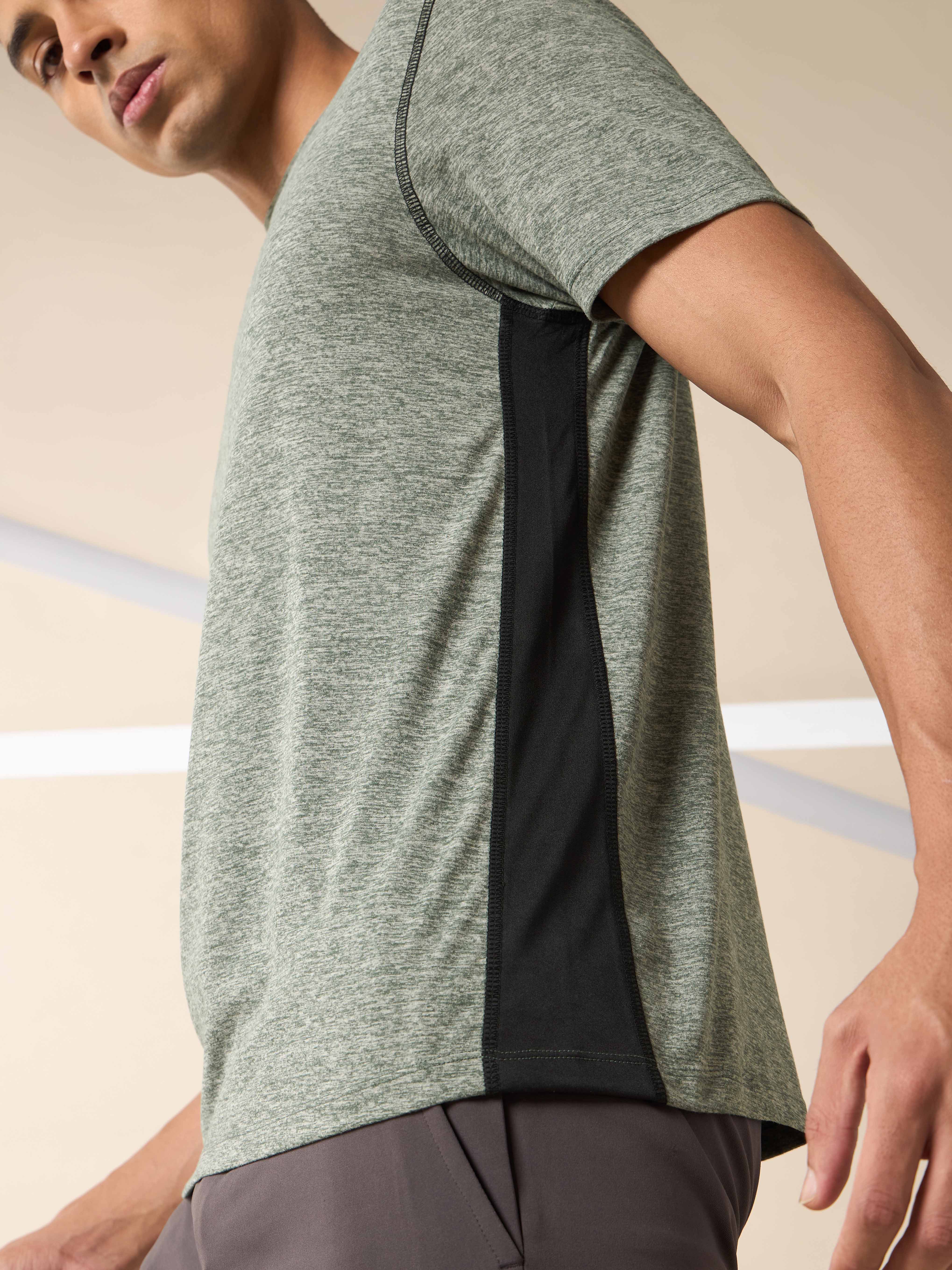 Men's Amp Up Performance Olive Comfortech T-shirt