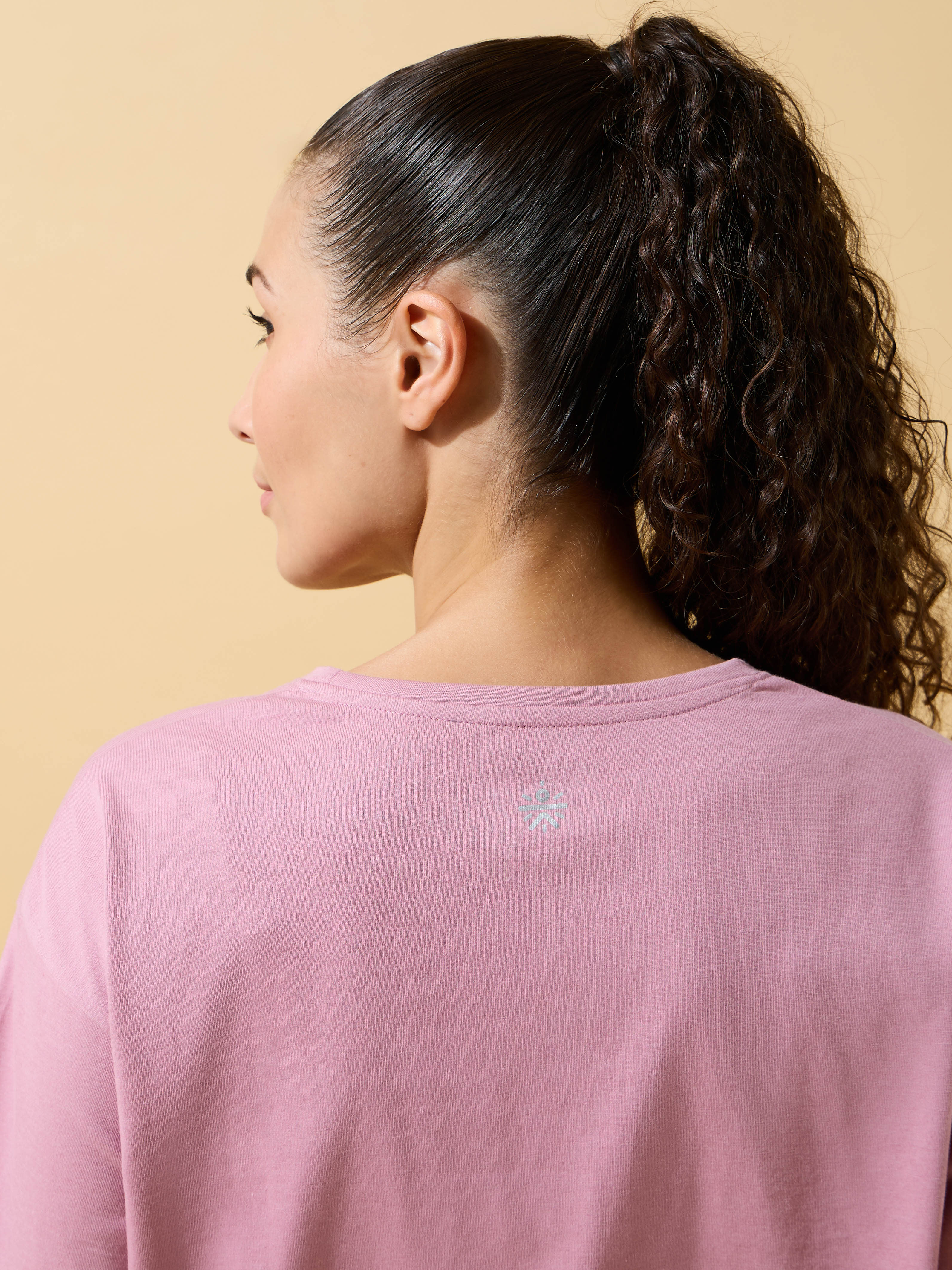 Sporty Chic Boxy Crop T-shirt