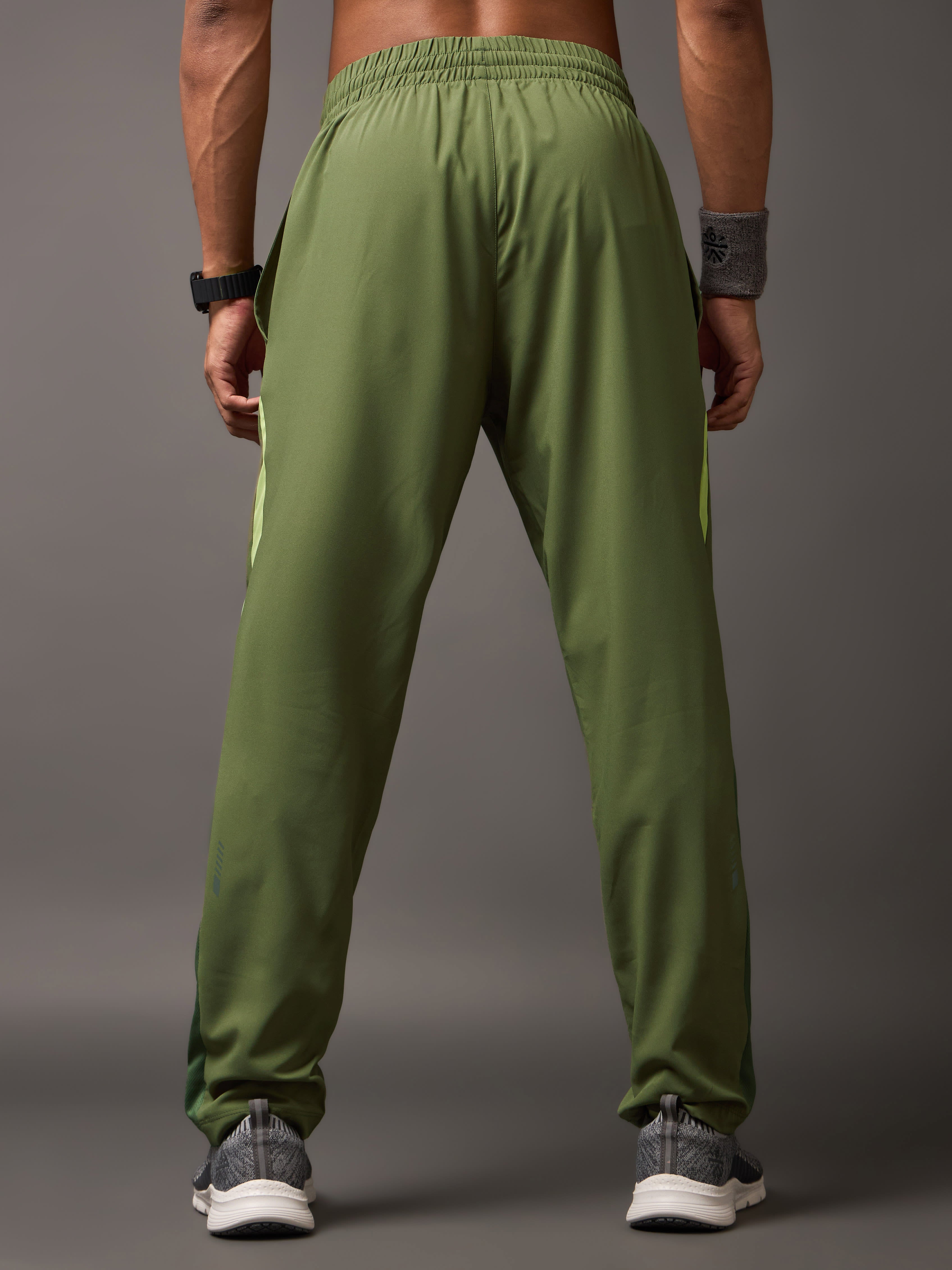Run Booster Trackpants