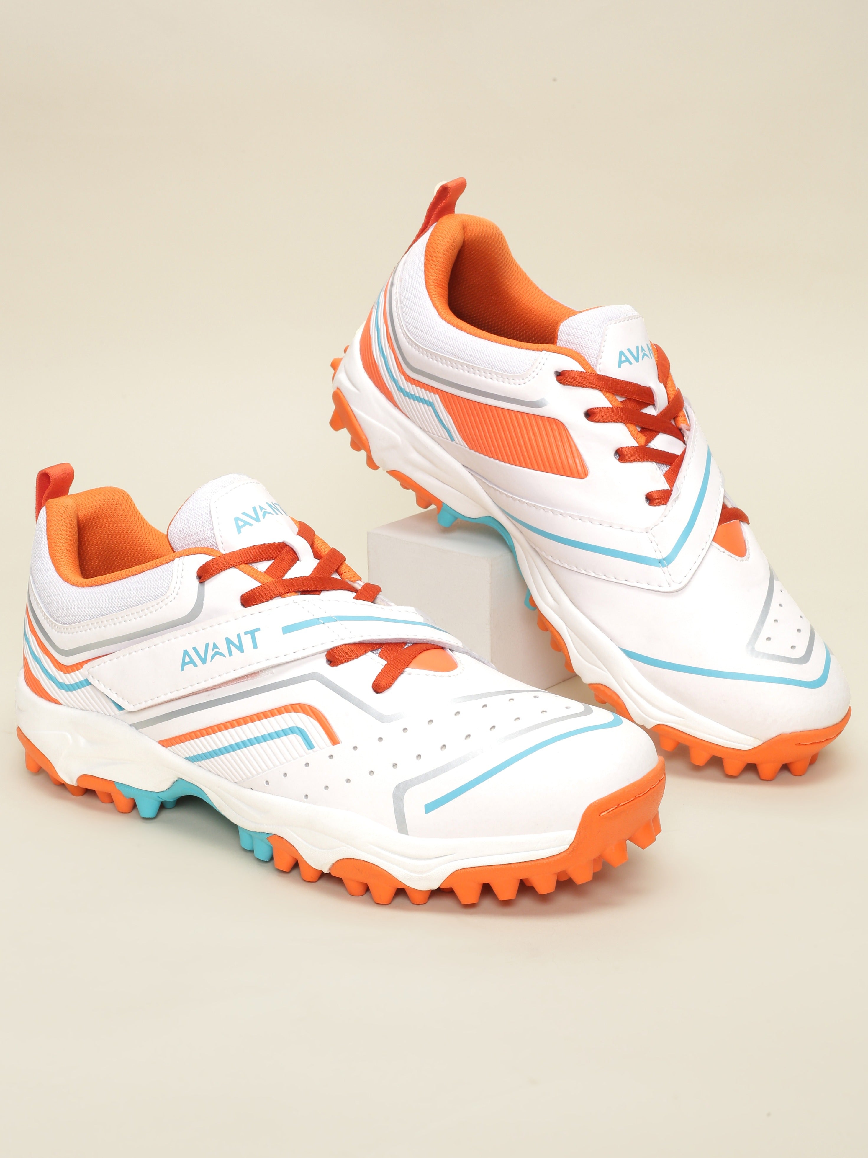 Avant Men's Impact Cricket Shoes - White/Orange