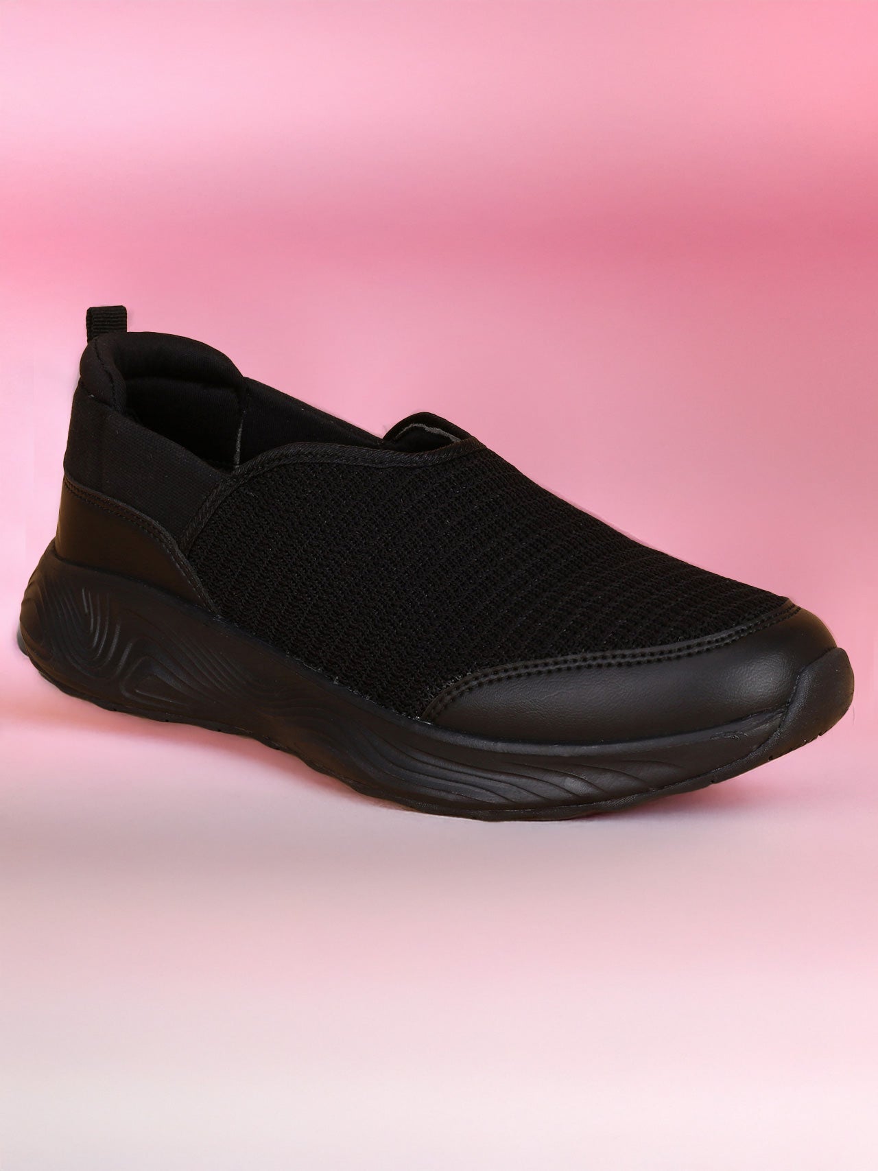 Avant Women's Shadow Slip-On Walking Shoes - Black