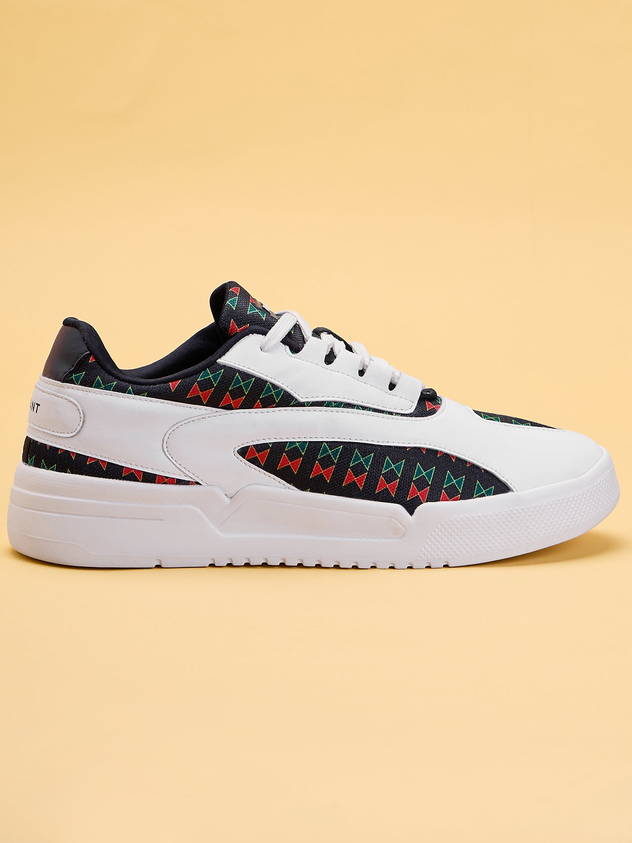 Avant Men's Maximus Sneaker Shoes - White/Black