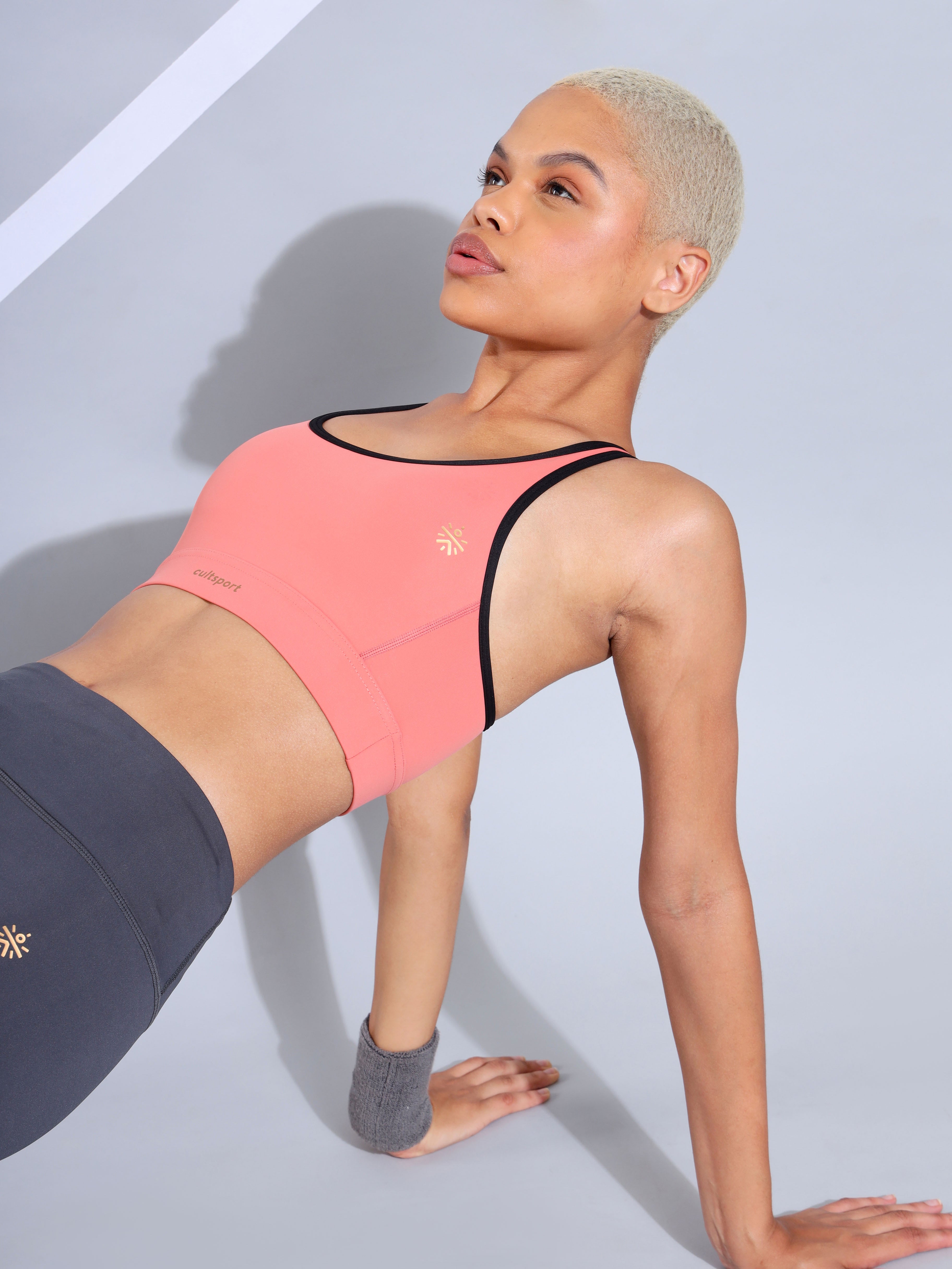 Contrast Piping Medium Impact Criss Criss Sports Bra