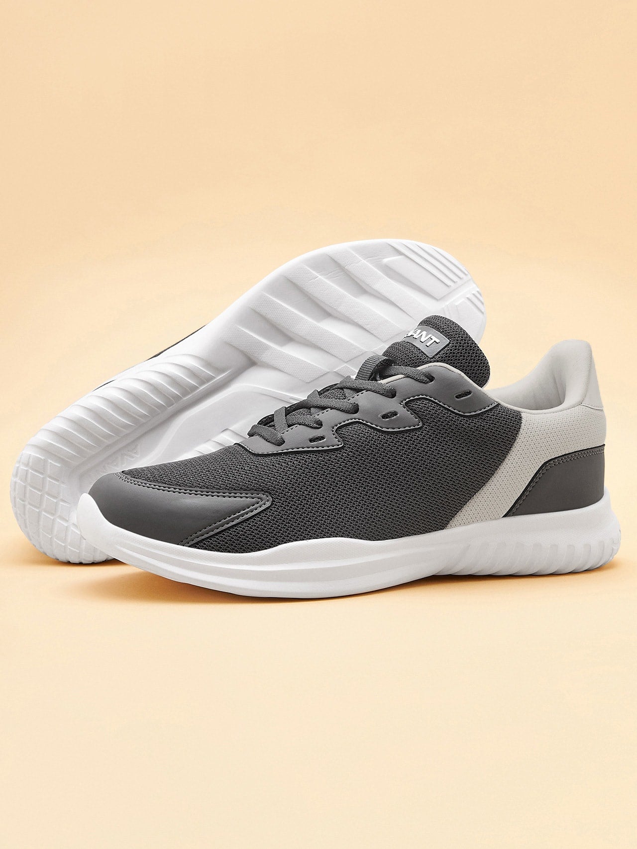 Avant Men's Luxe Walking Shoes-D.Grey/White