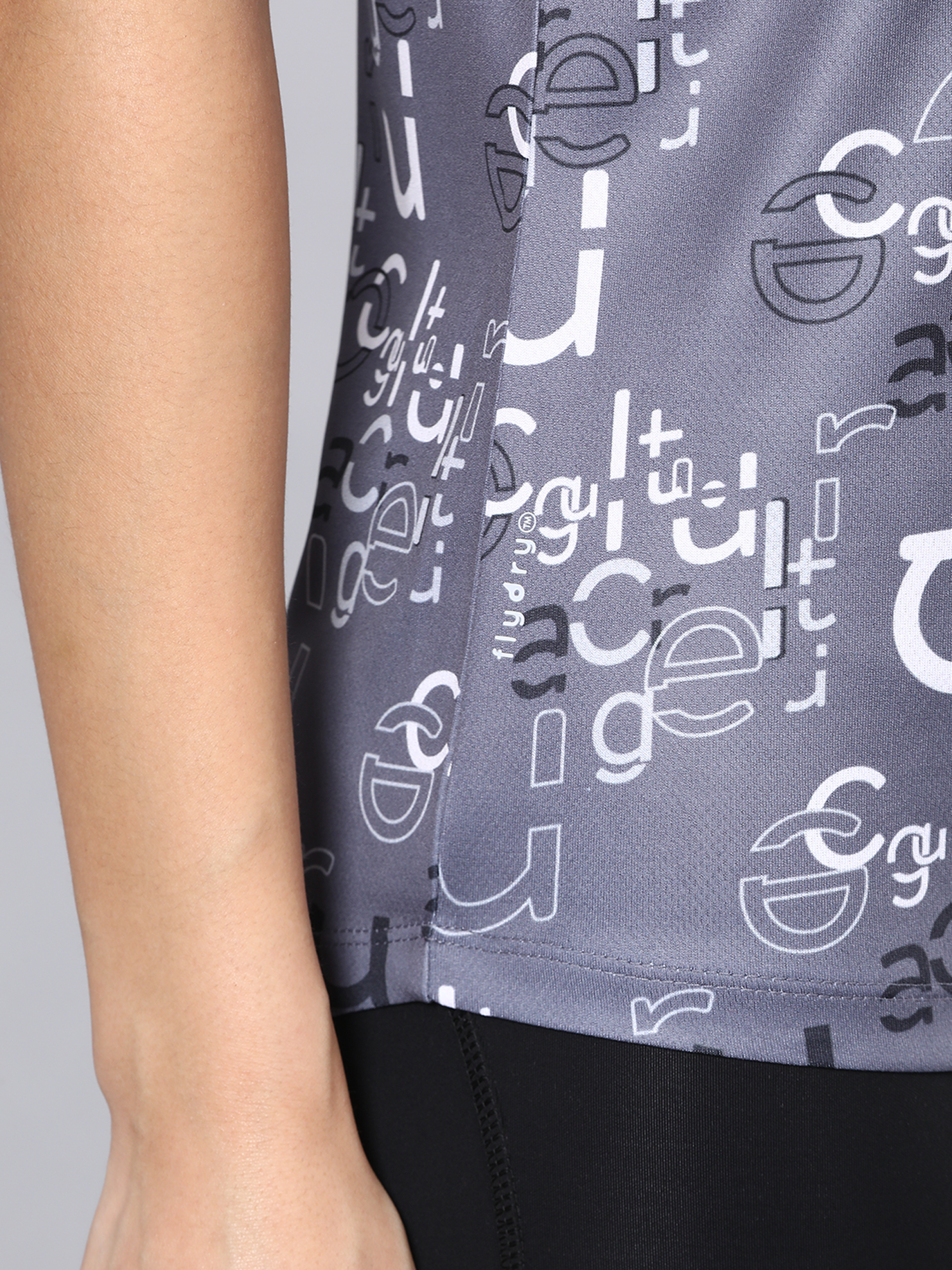 Code CULT Typo Grey Training Tee