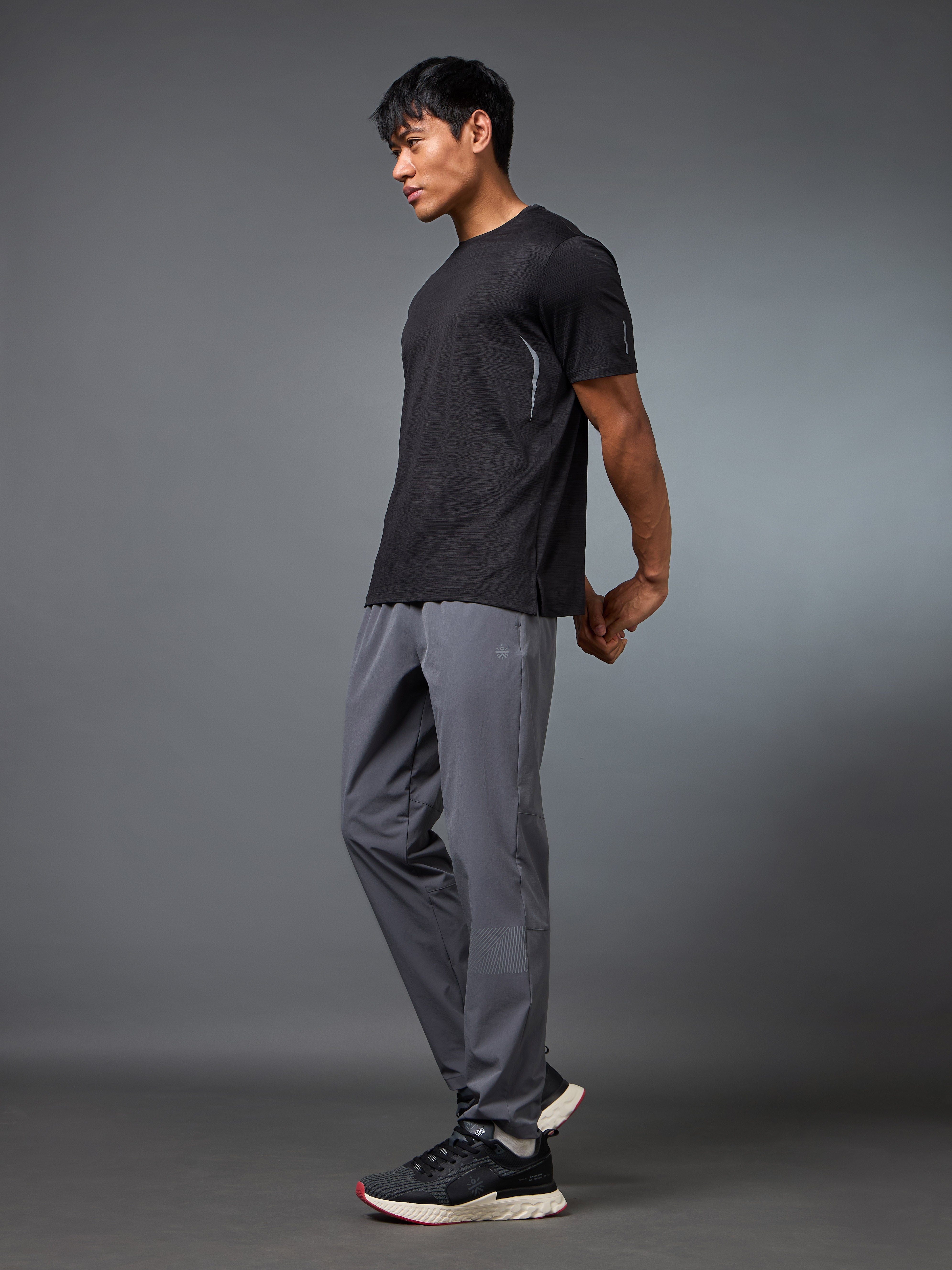 Men's City Escape Black Running T-shirt