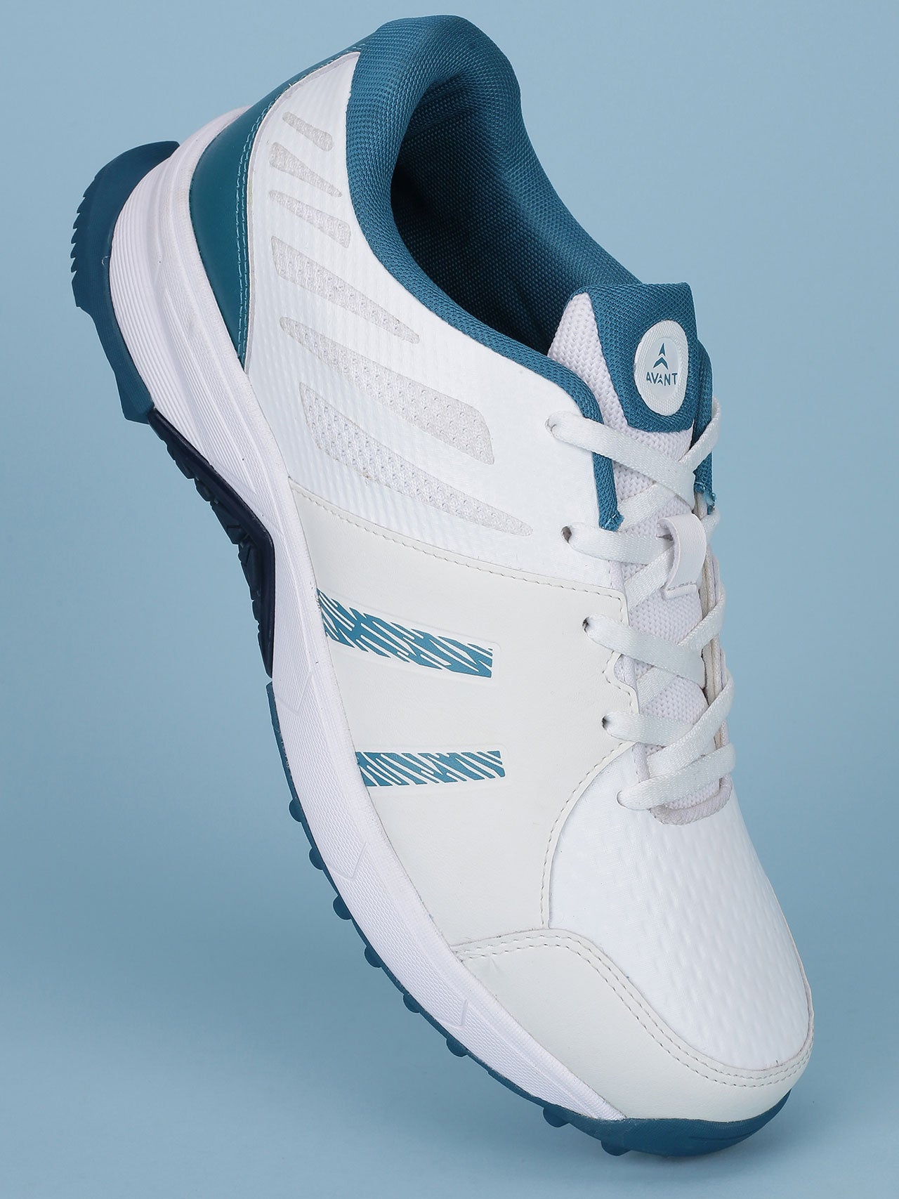 Avant Men's Outfield Cricket Shoes - White/Teal