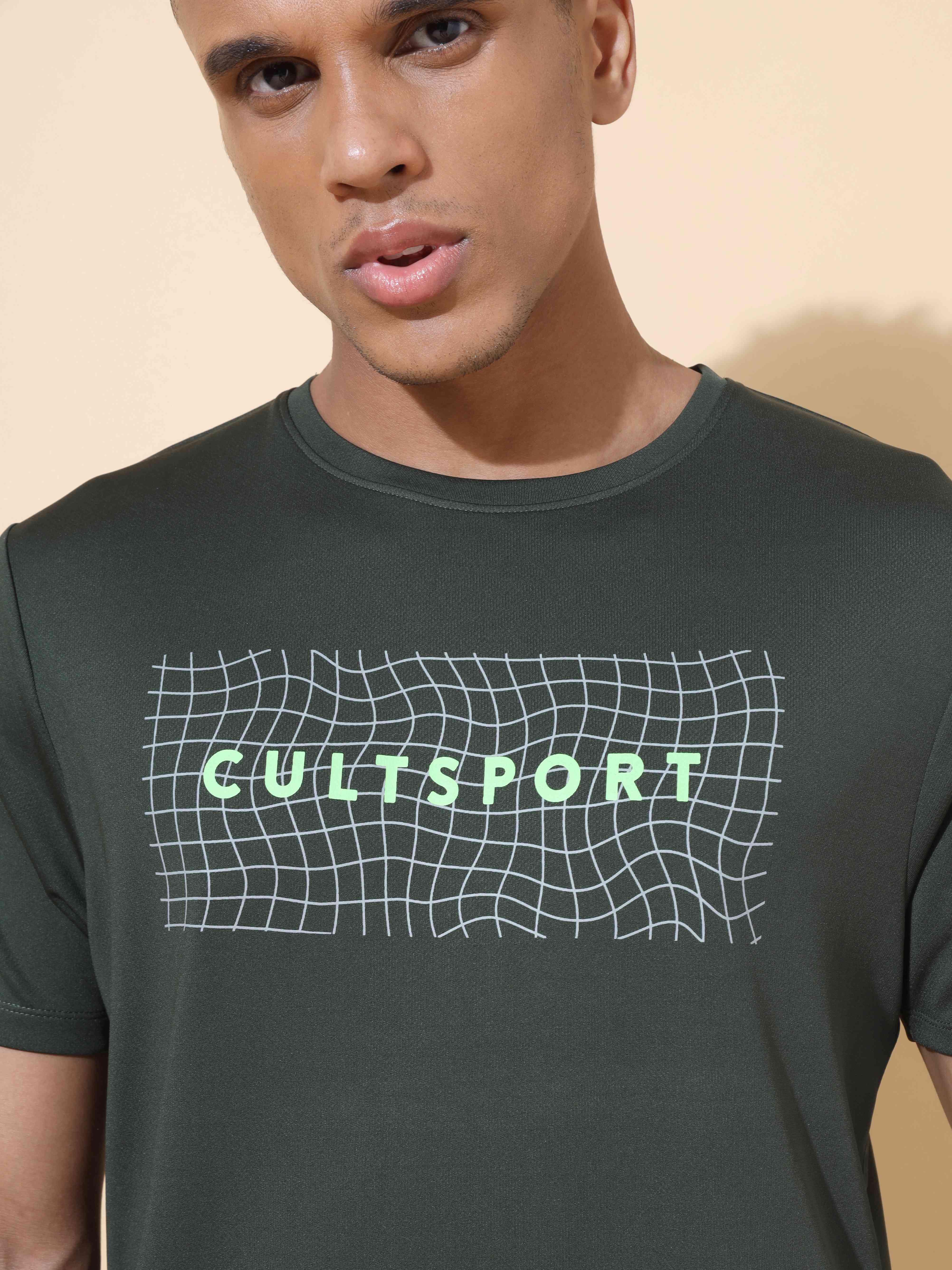 Graphic Print Active T-shirt