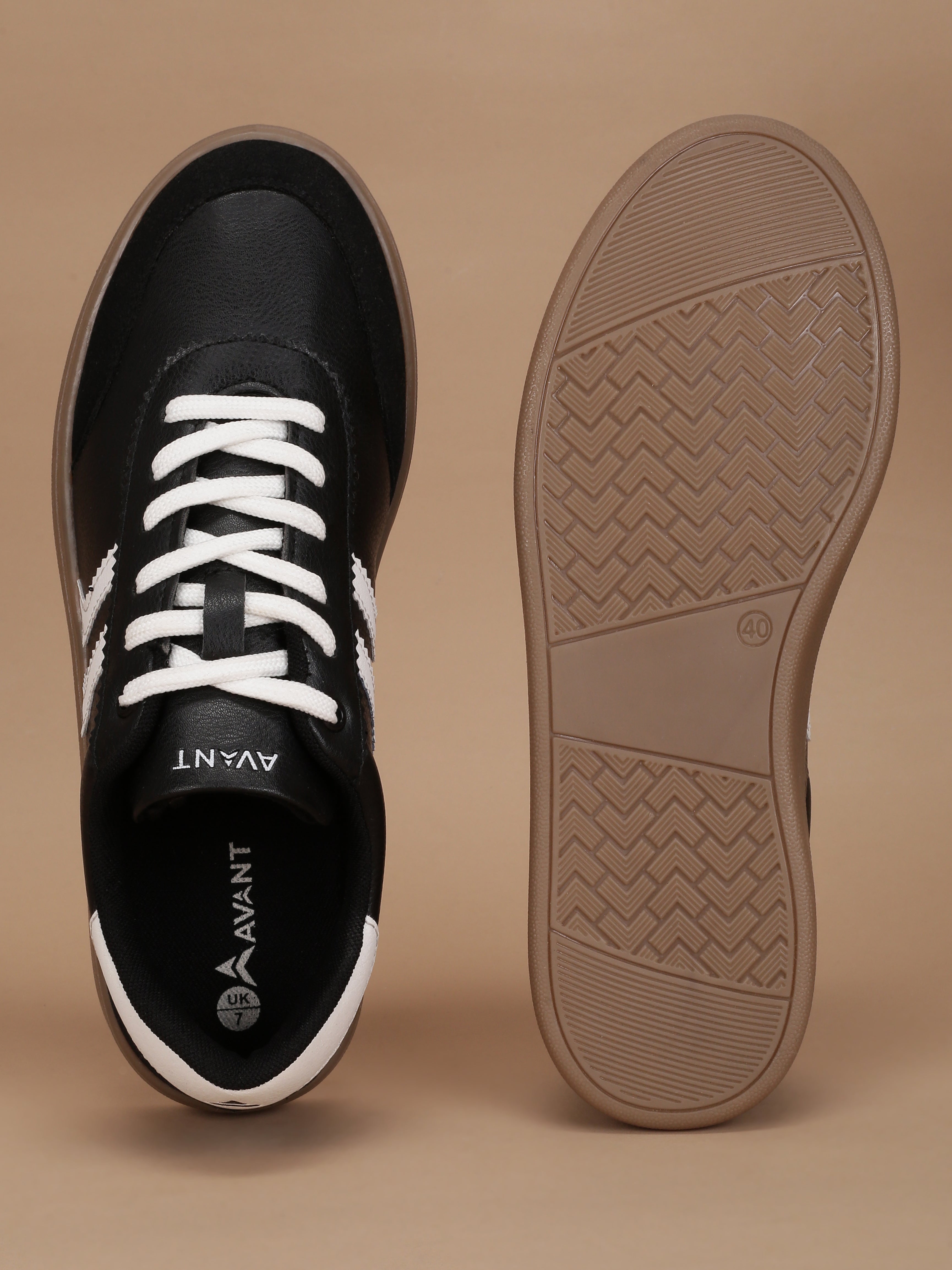 Avant Women's Era Sneakers - Black/White