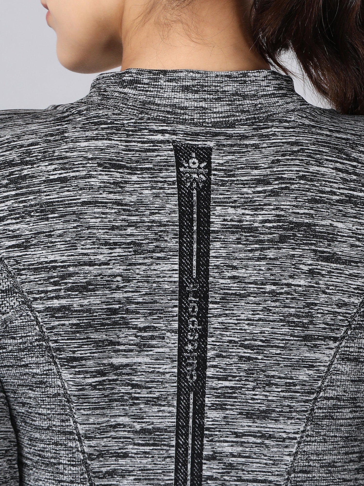 Signature Seamless Black Sweatshirt