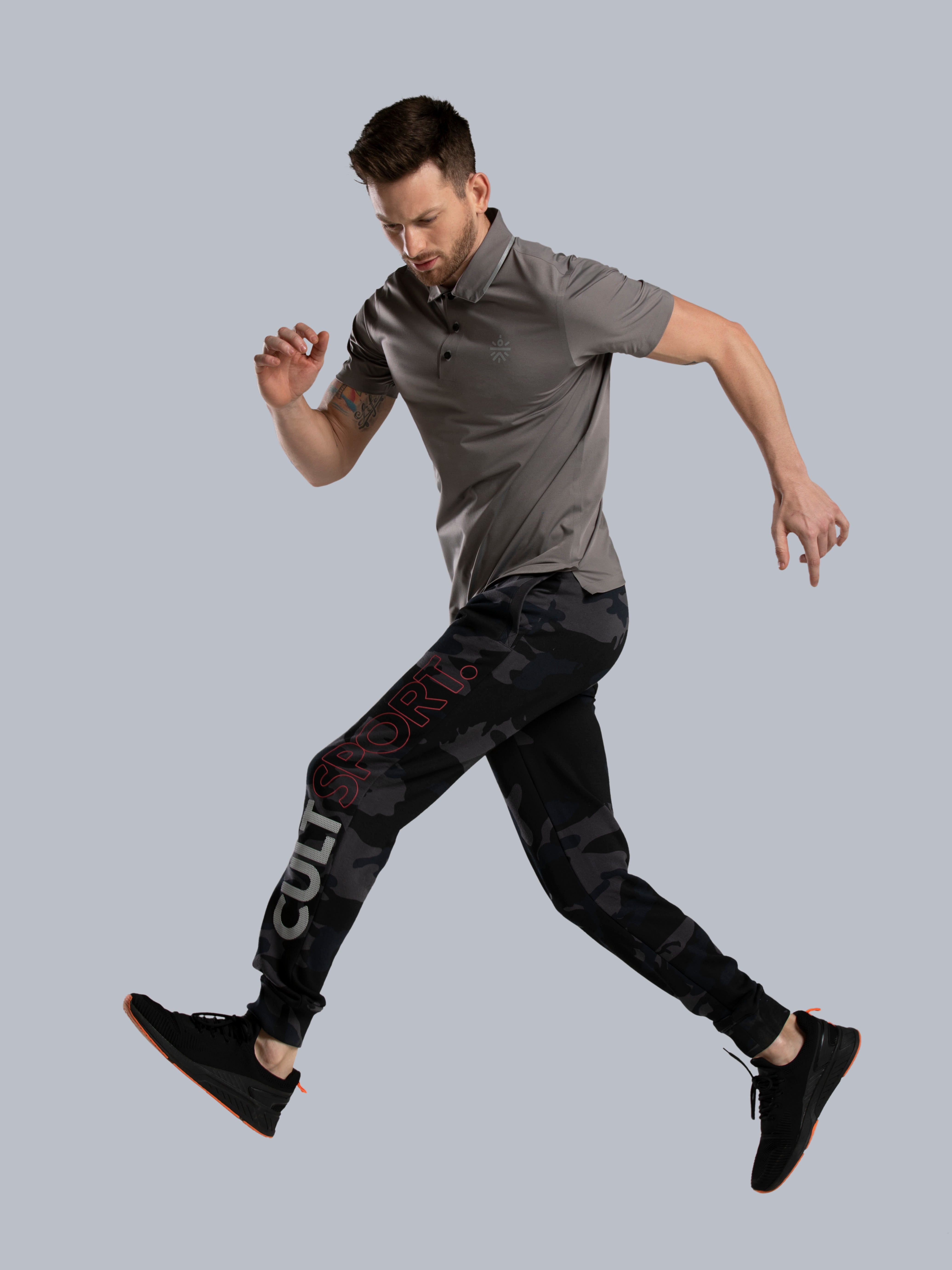 Mens Camo Run Tapered Street Joggers