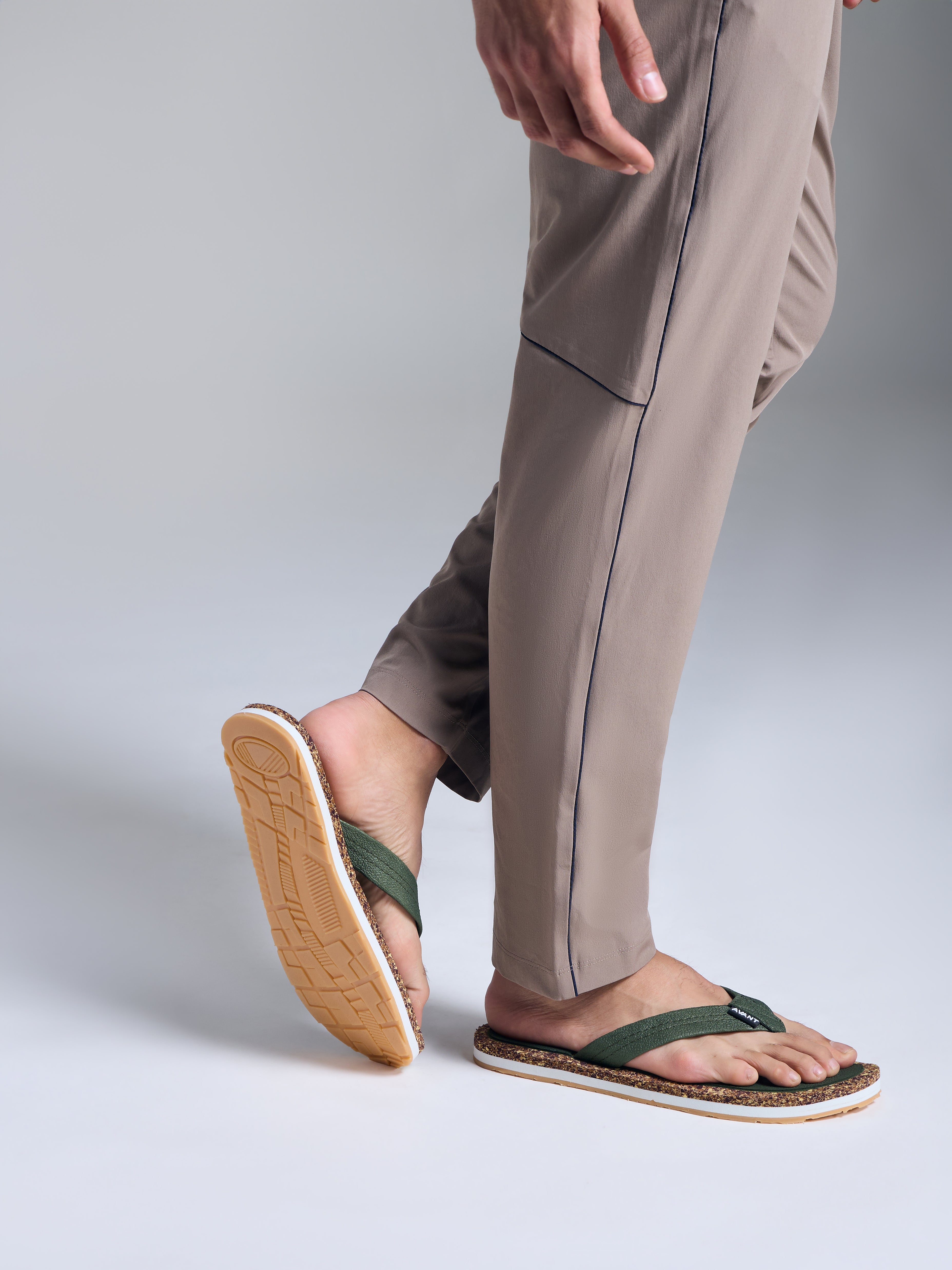 Avant Men's Crux Flip Flops - Olive