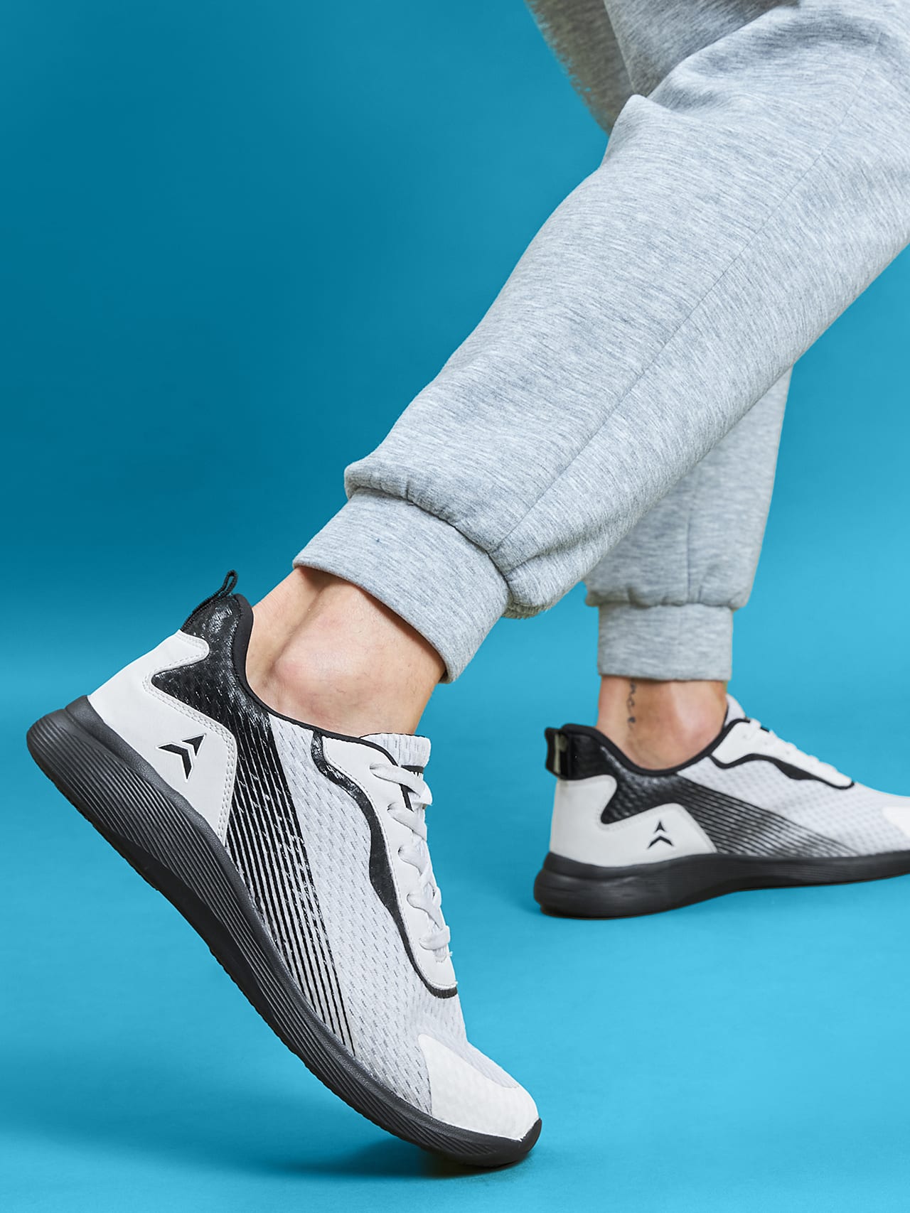 Avant Men's Alpha Sports Shoes-White/Black