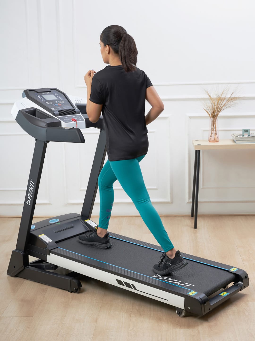 FT200S 4.5 HP Peak Treadmill | 15-level Auto-Incline | Max Weight-110kg | Max Speed-16kmph (with 6 Months extended warranty)