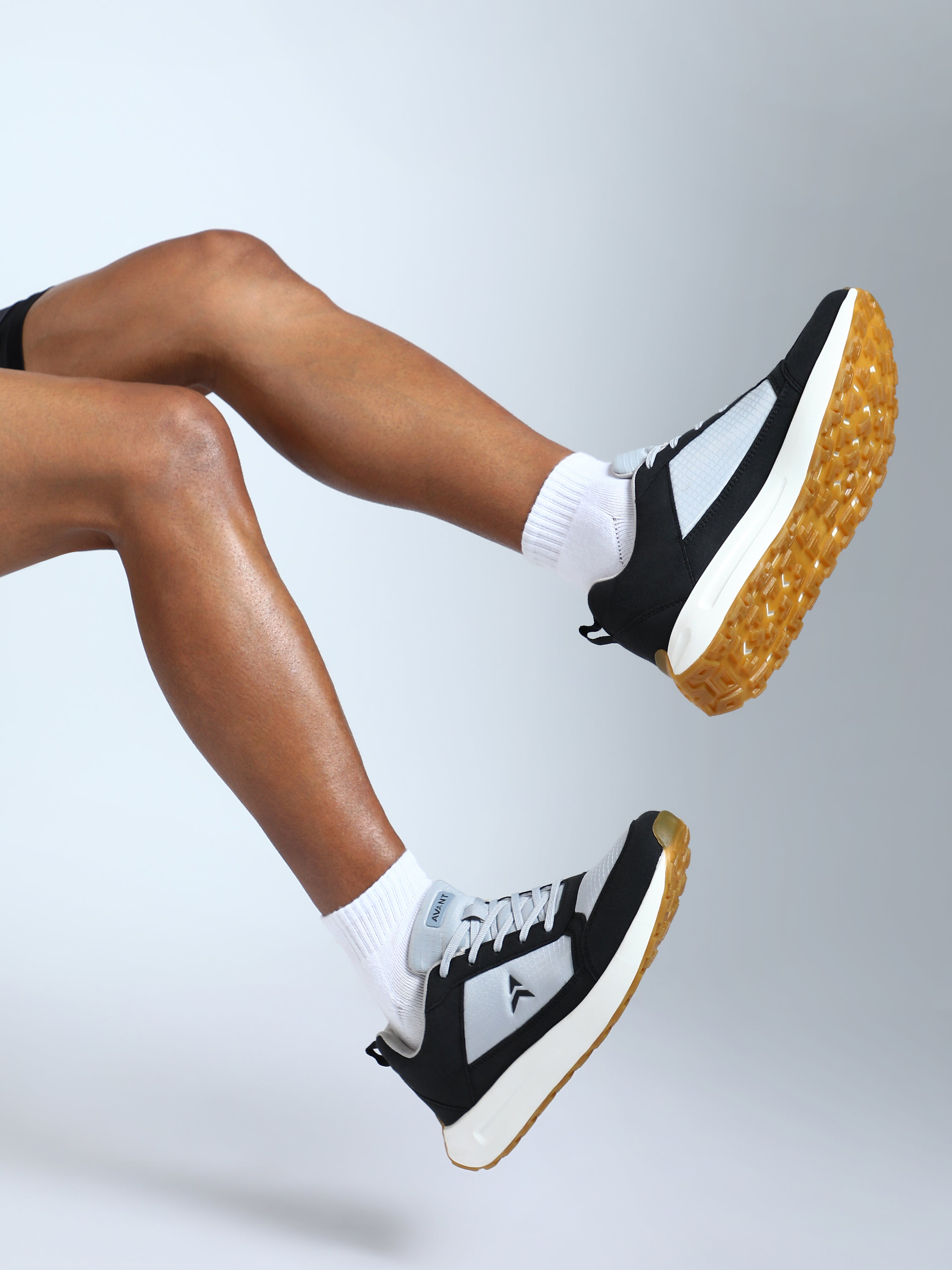 Avant Men's MaxRush Sneakers - Navy/White