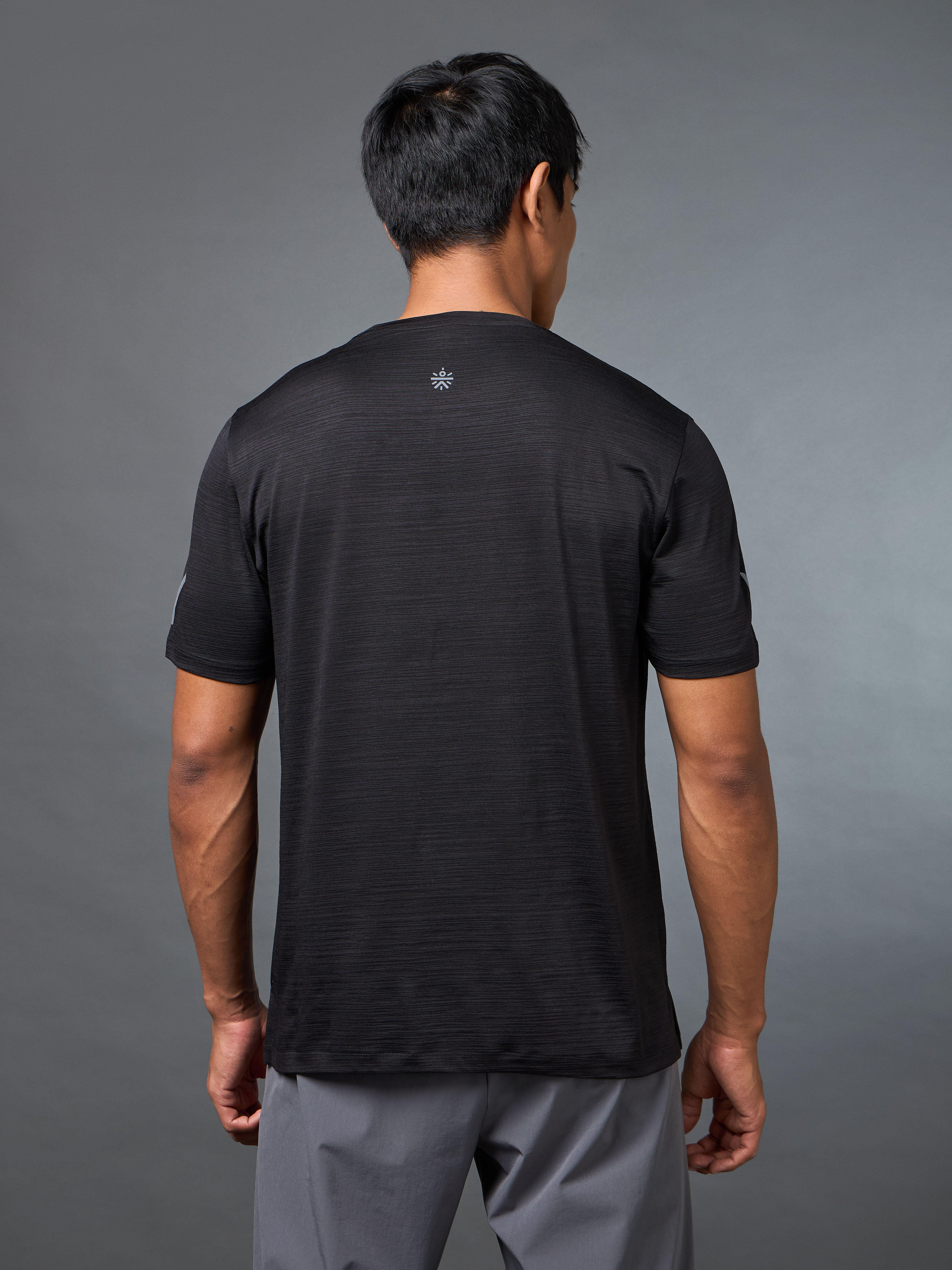 Men's City Escape Black Running T-shirt