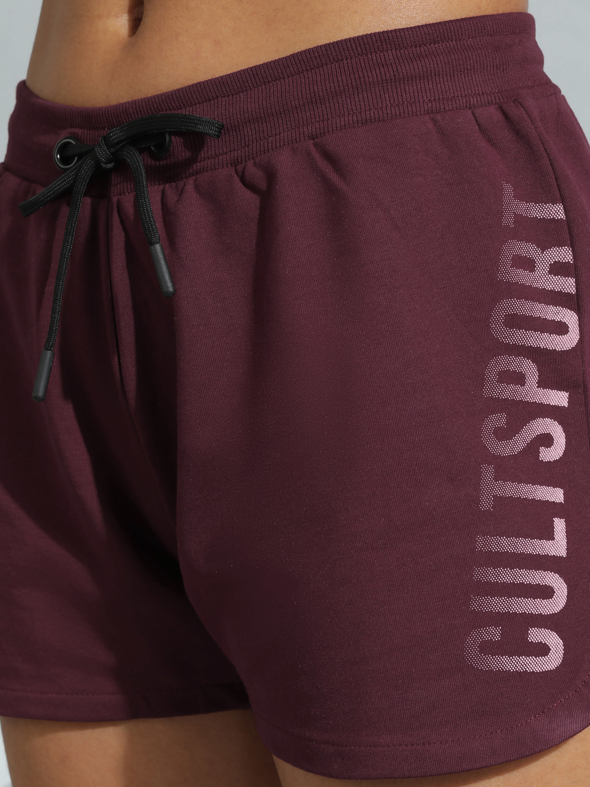 Women's Burgundy Halftone Print Active Shorts